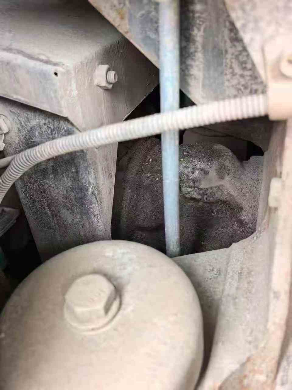 Compre Escavadeira Kobelco SK60 Usada / 4