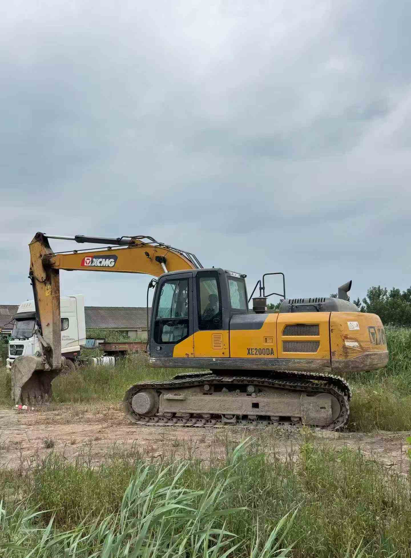 Buy XCMG XE200 Used Excavator