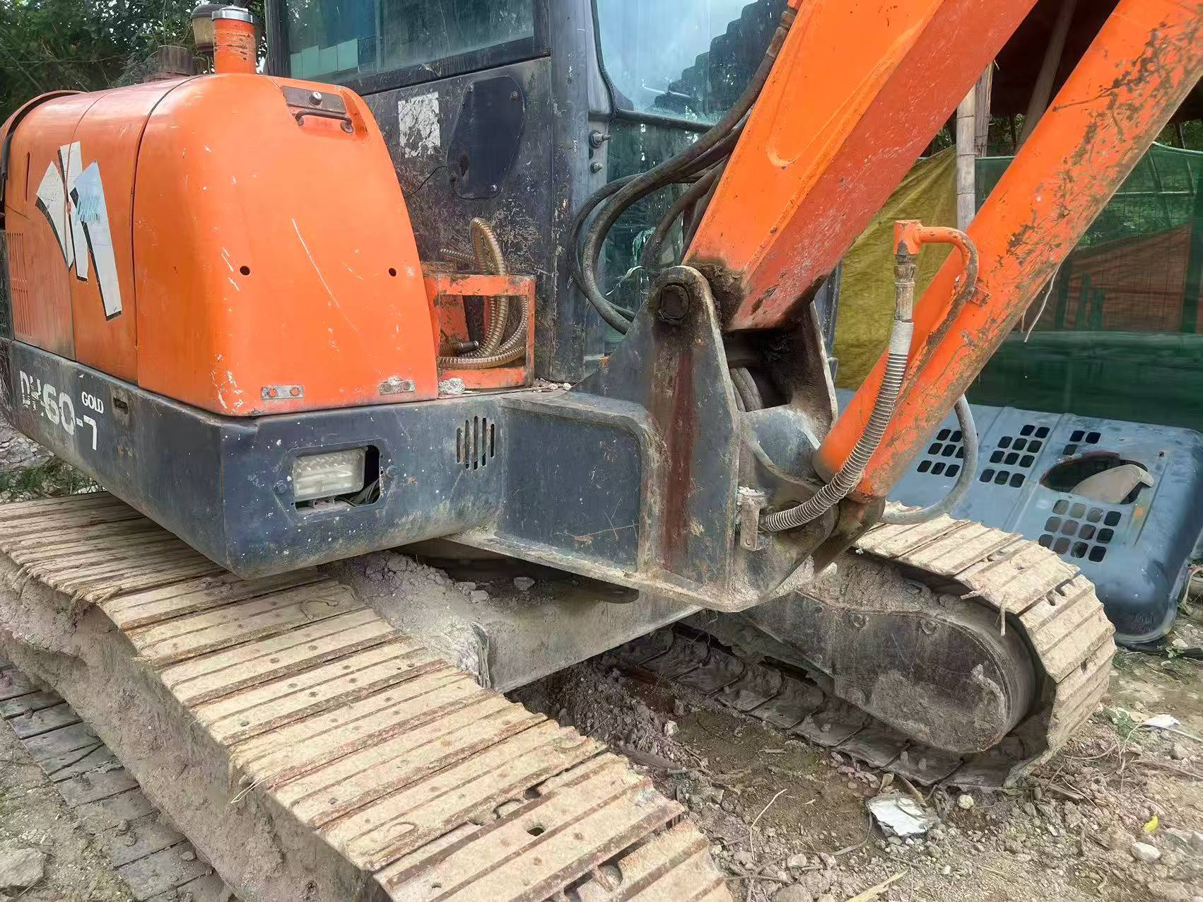 Compre Escavadeira Doosan DH60-7 Usada / 4 Compre Escavadeira Doosan DH60-7 Usada / 4