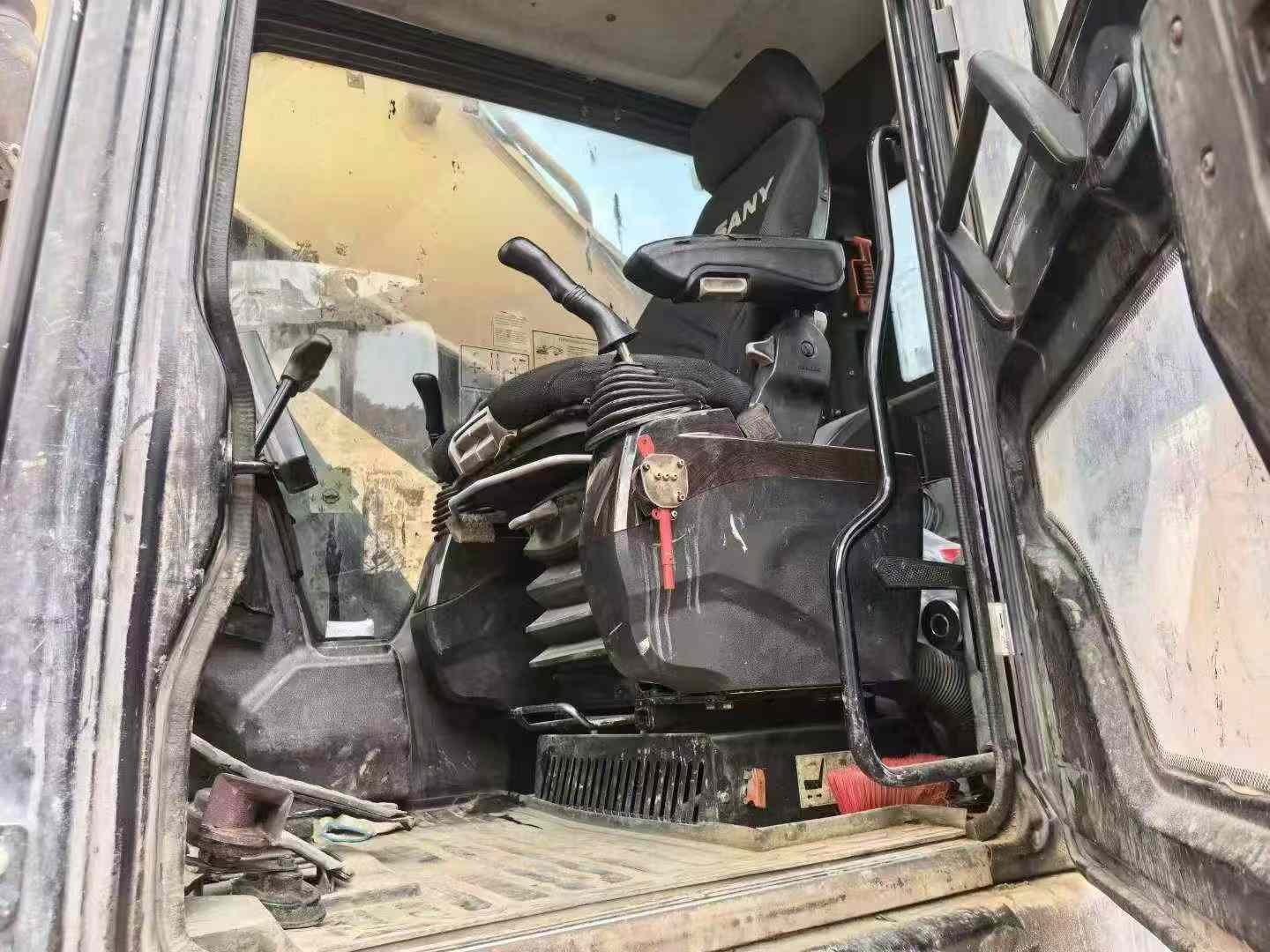 Buy Sany SY750H Used Excavator / 8