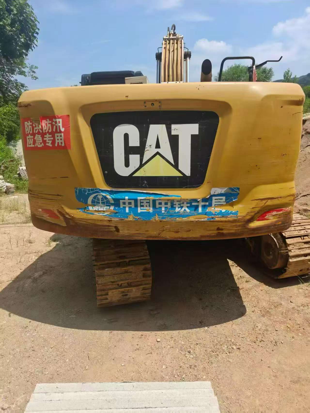 Buy Caterpillar 320A Used Excavator / 2 Buy Caterpillar 320A Used Excavator / 2