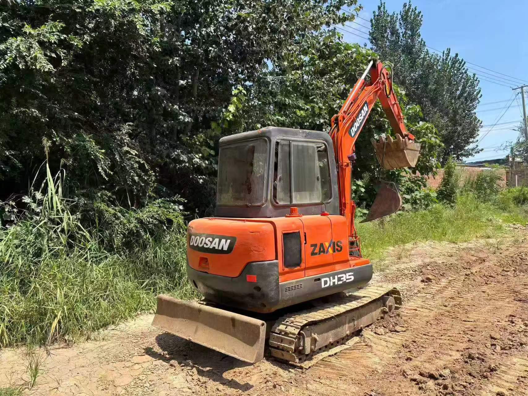Buy Doosan DH35 Used Excavator / 2