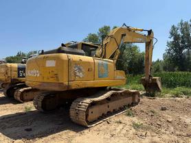 Compre Escavadeira Komatsu PC200-8 Usada / 2 Compre Escavadeira Komatsu PC200-8 Usada / 2