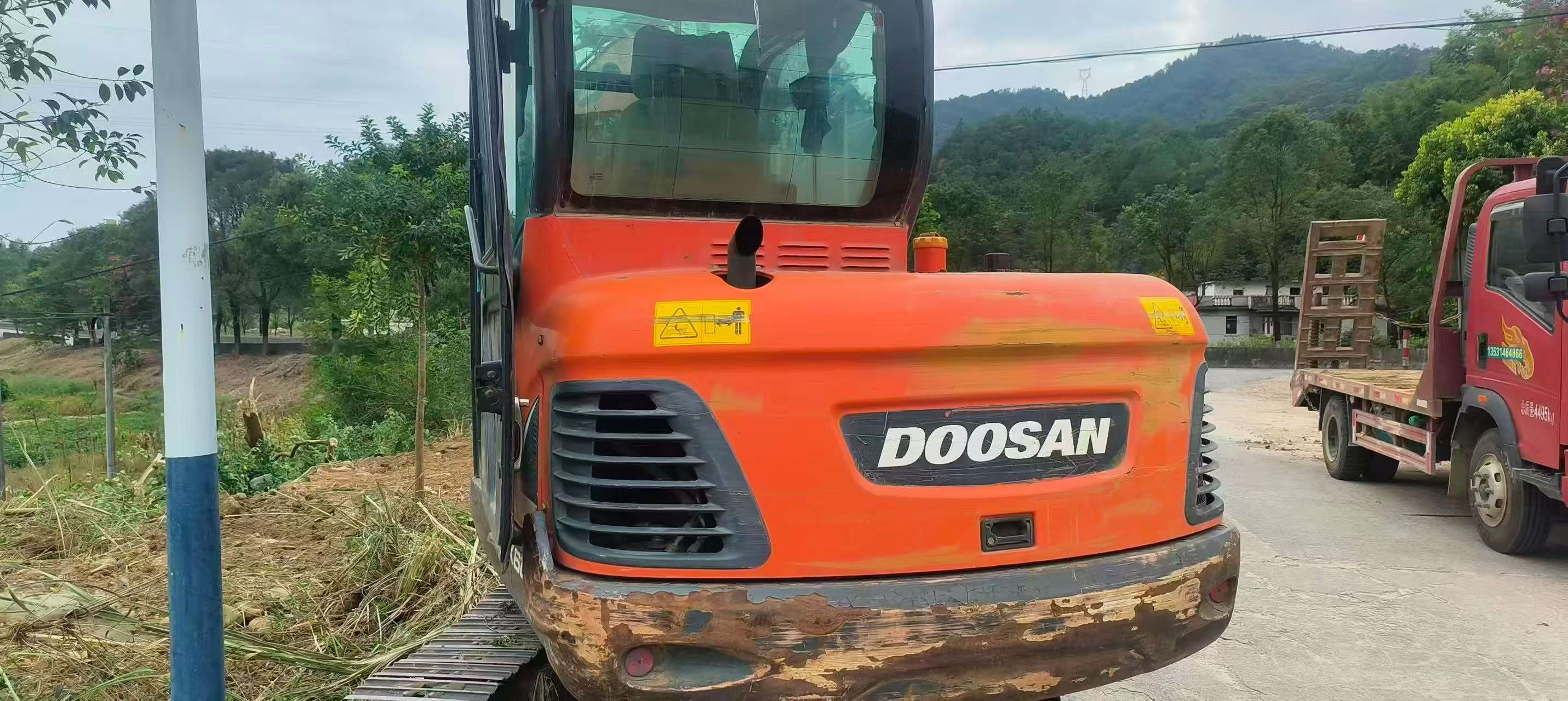 Buy Doosan DH60 Used Excavator Buy Doosan DH60 Used Excavator