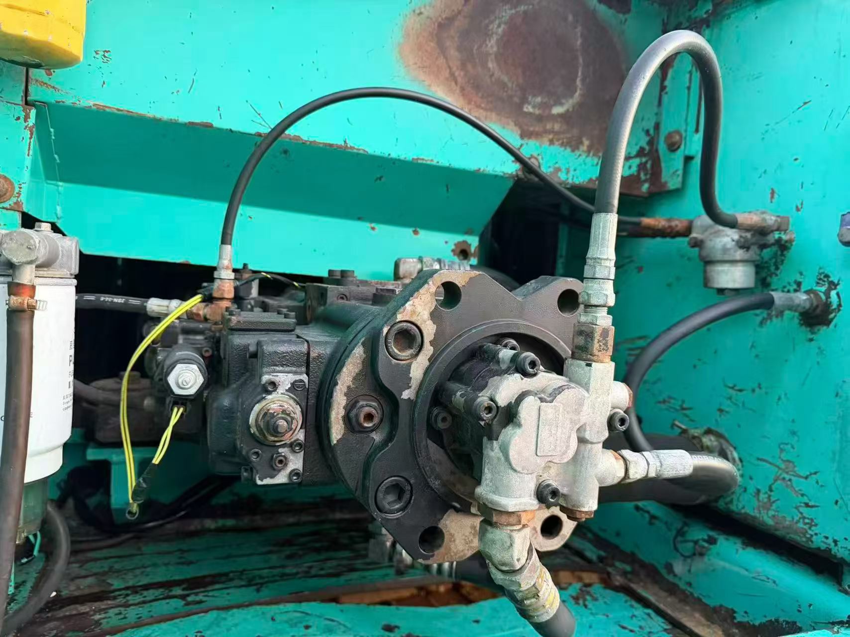 شراء حفارة Kobelco SK210-6E مستعملة / 3