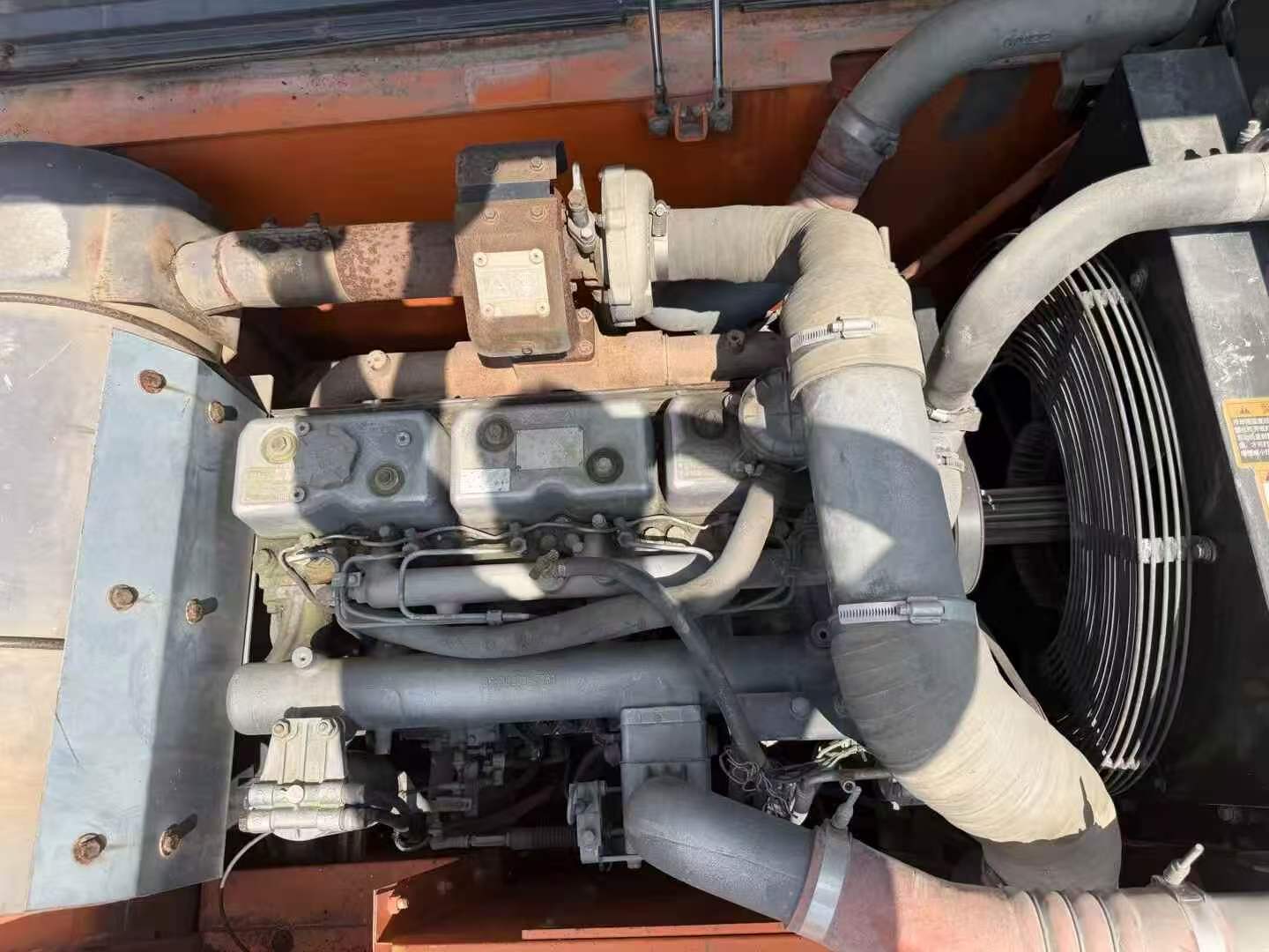 Compre Escavadeira Doosan S225 Usada / 5 Compre Escavadeira Doosan S225 Usada / 5