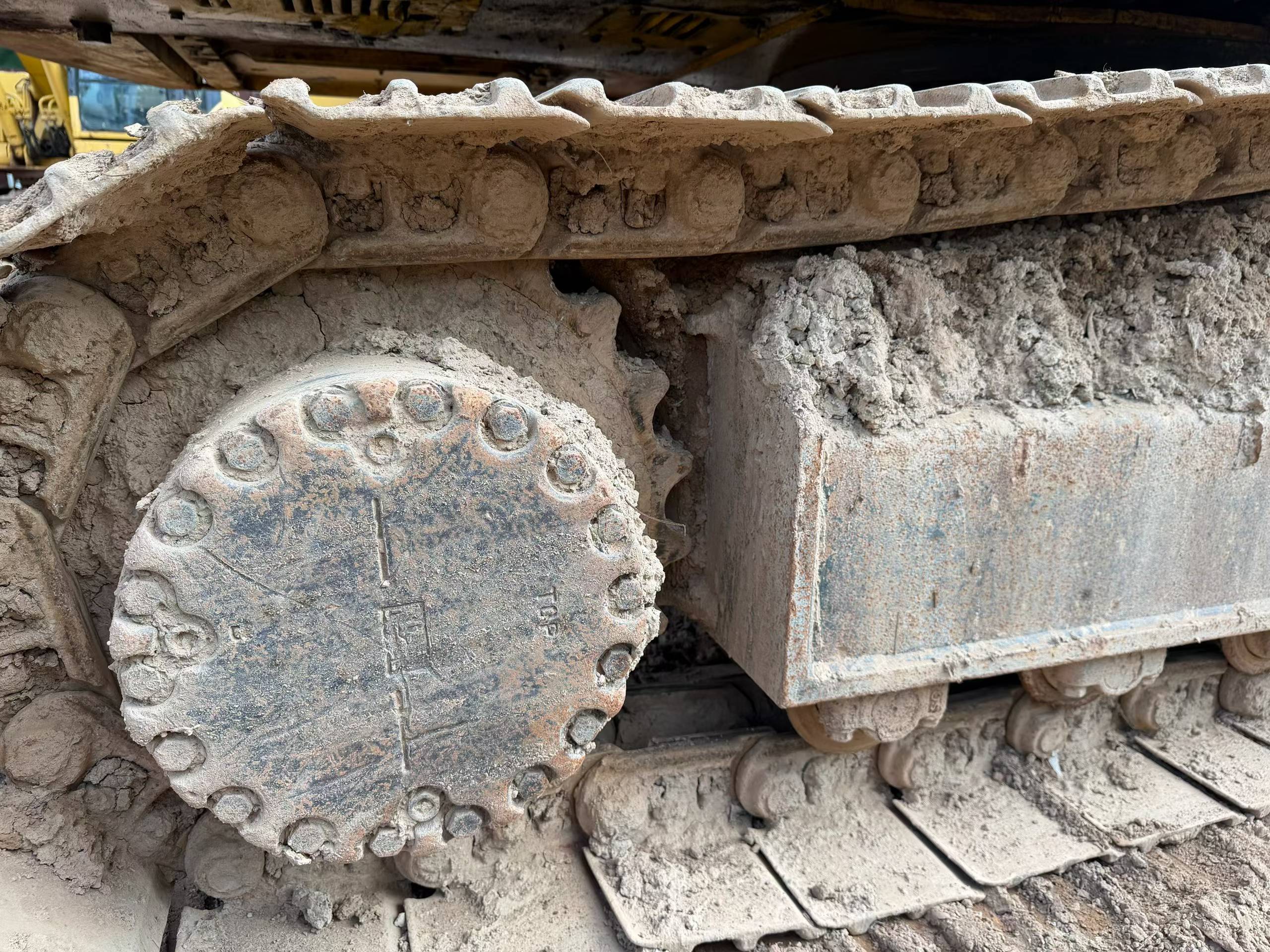 Compre Excavadora Komatsu PC160-7 Usada / 4 Compre Excavadora Komatsu PC160-7 Usada / 4