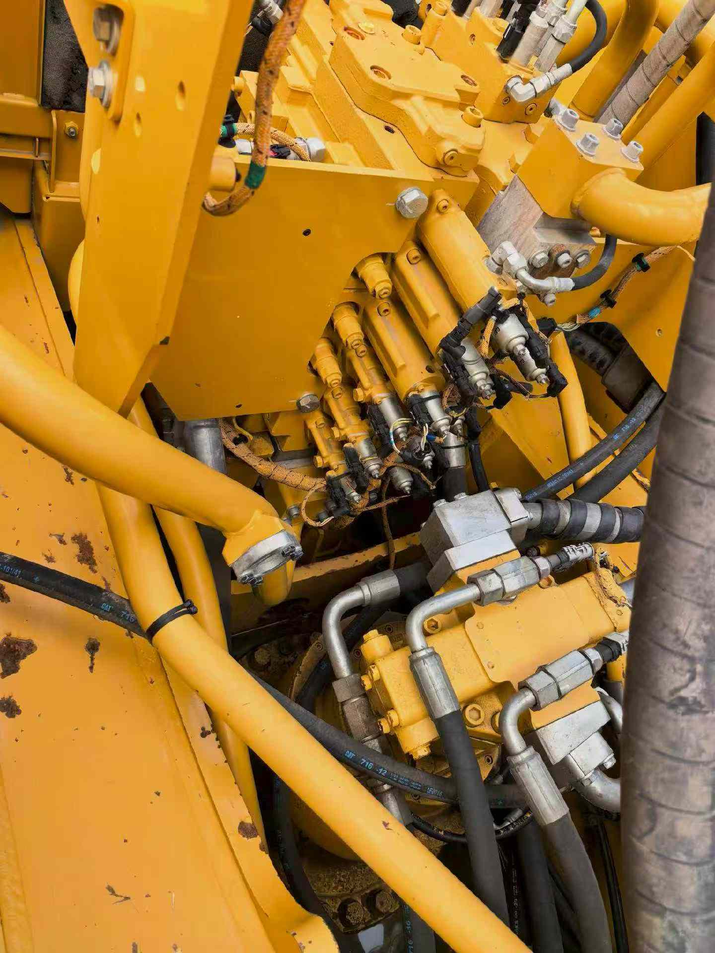 Купить Подержанный Экскаватор Caterpillar CAT395  / 7