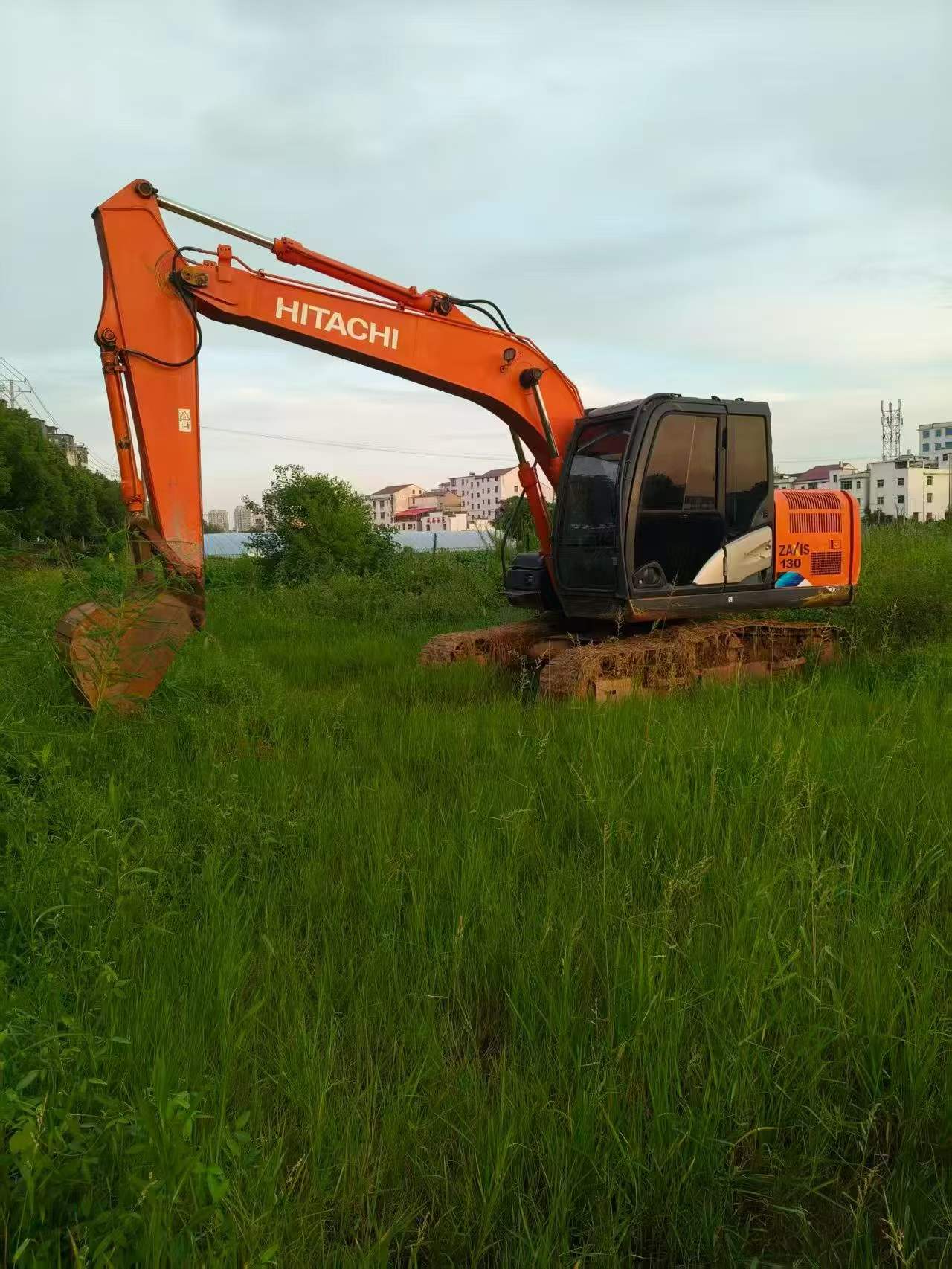 Buy Hitachi EX130 Used Excavator / 9 Buy Hitachi EX130 Used Excavator / 9