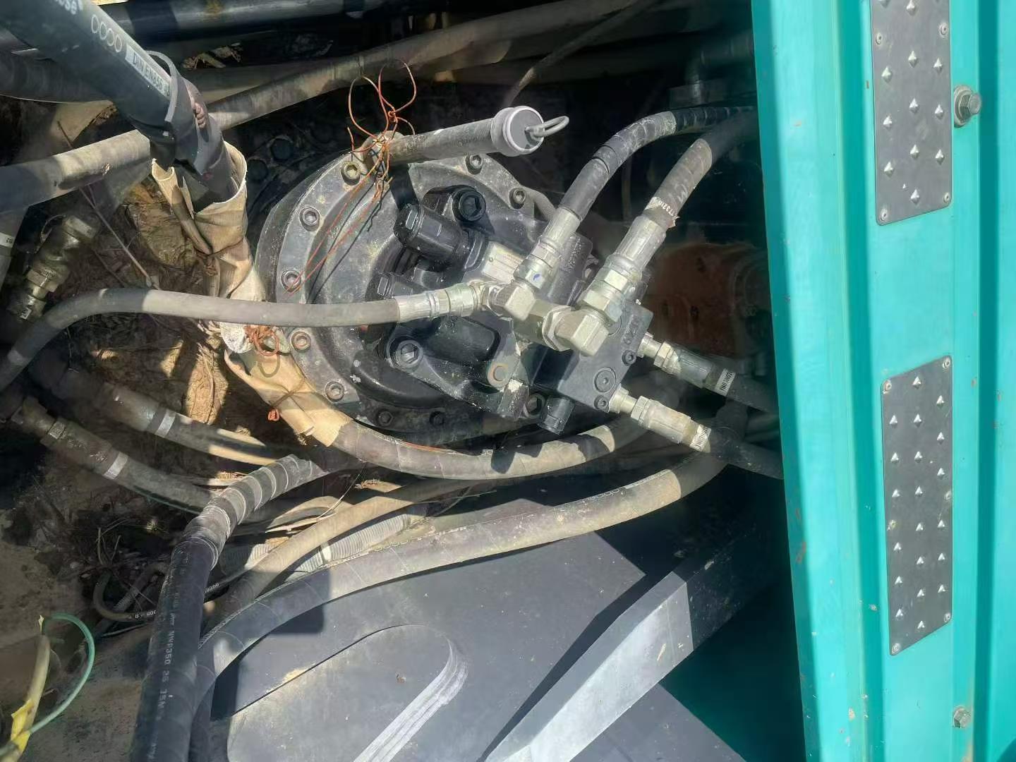 Compre Excavadora Kobelco SK260 Usada / 9