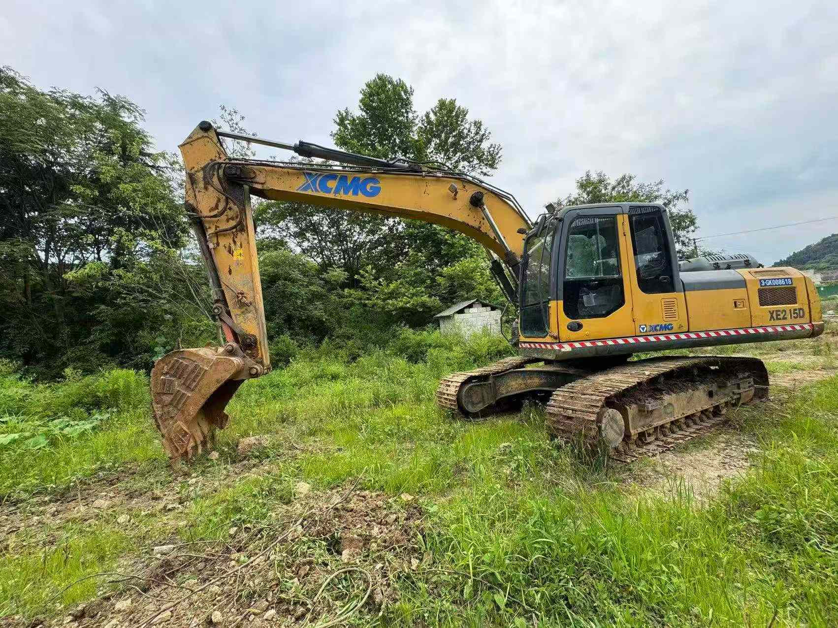 Buy XCMG XE215 Used Excavator / 2 Buy XCMG XE215 Used Excavator / 2