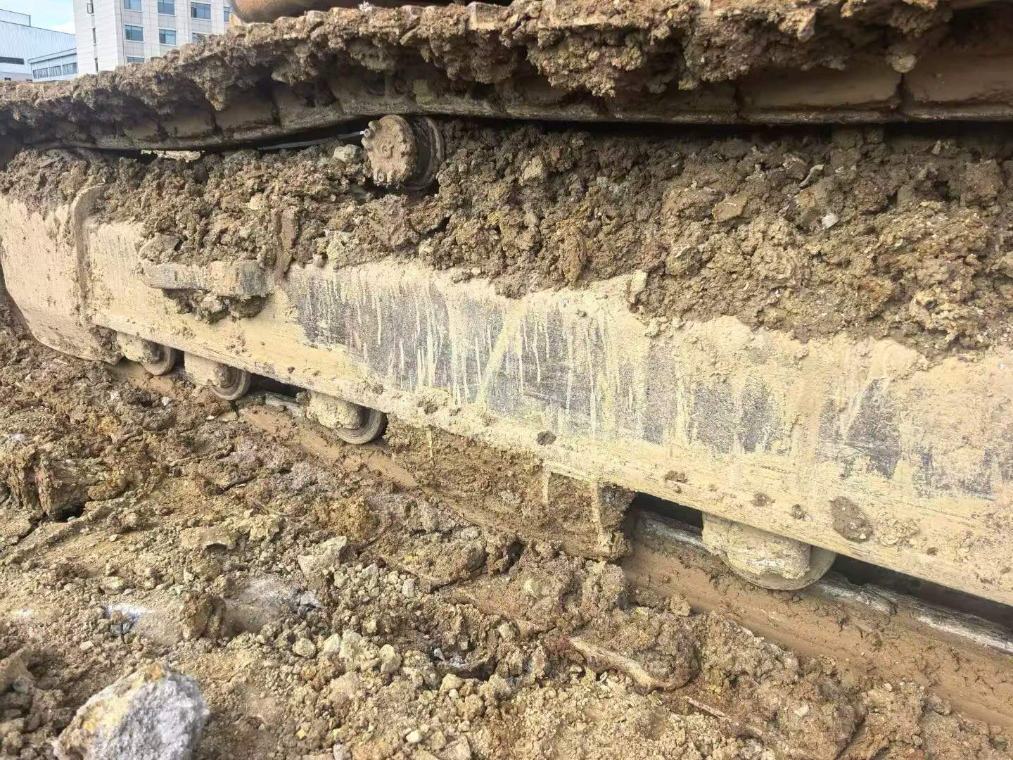 Compre Escavadeira Caterpillar 320CU Usada / 9 Compre Escavadeira Caterpillar 320CU Usada / 9