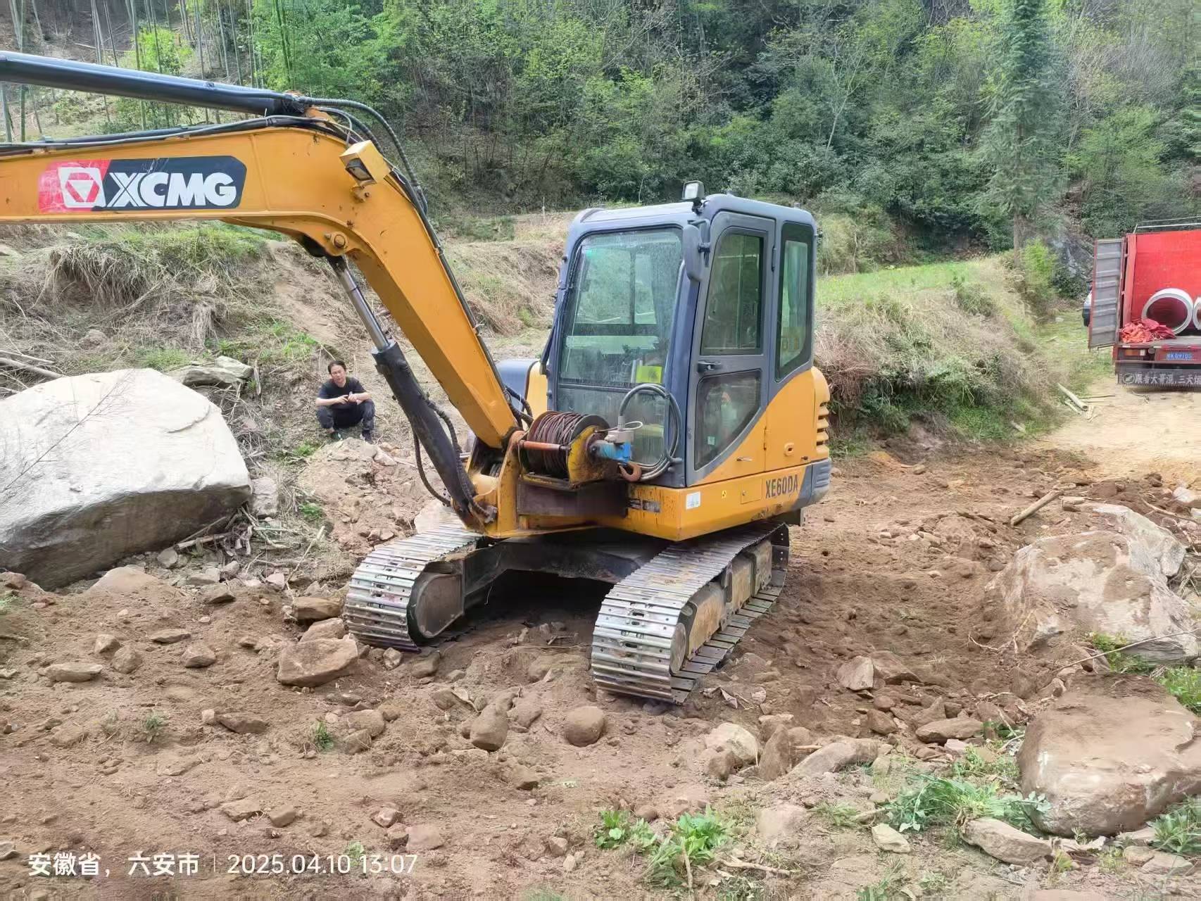 Buy XCMG XE60 Used Excavator / 3
