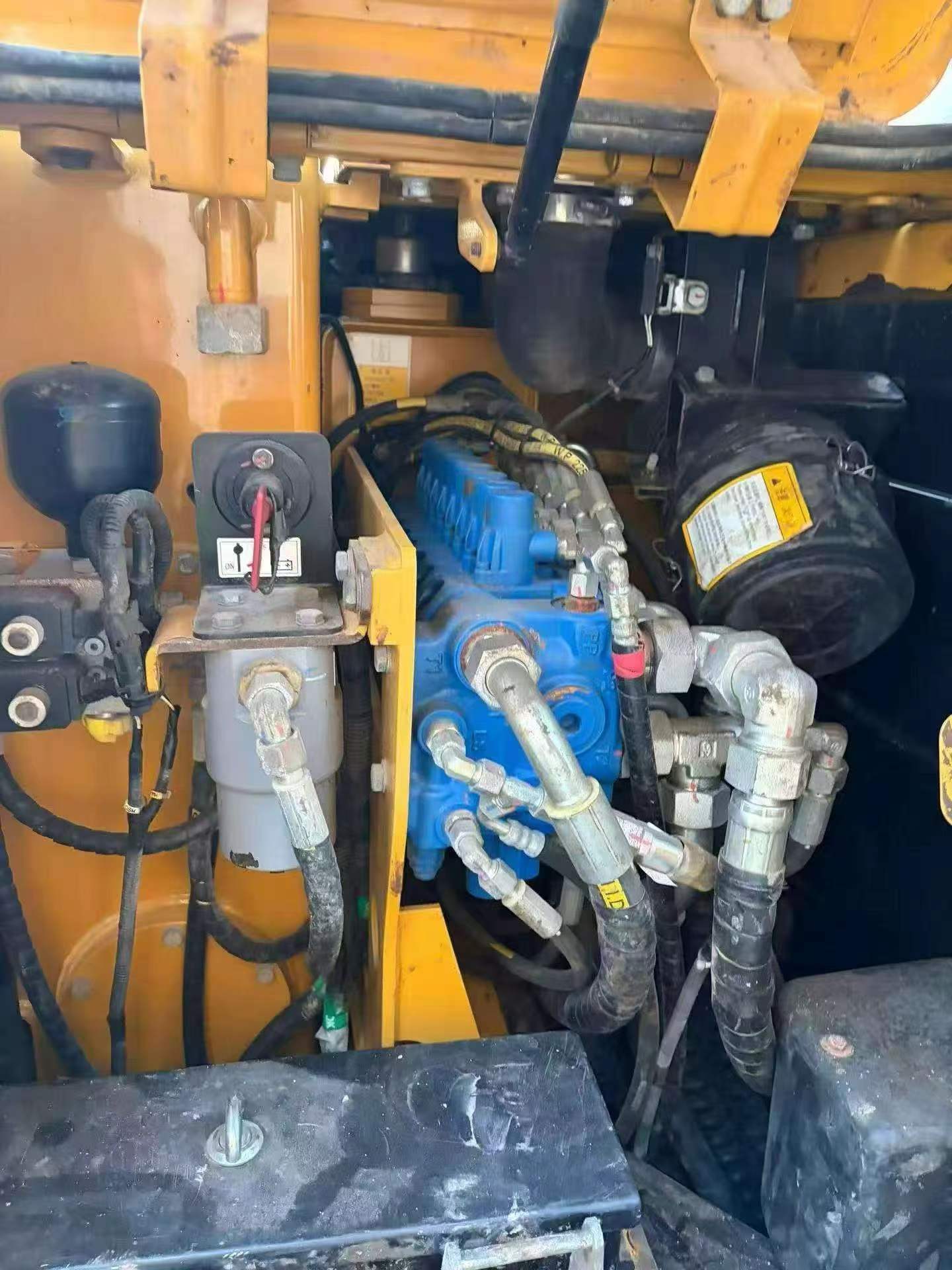 Buy Sany SY60 Used Excavator / 8