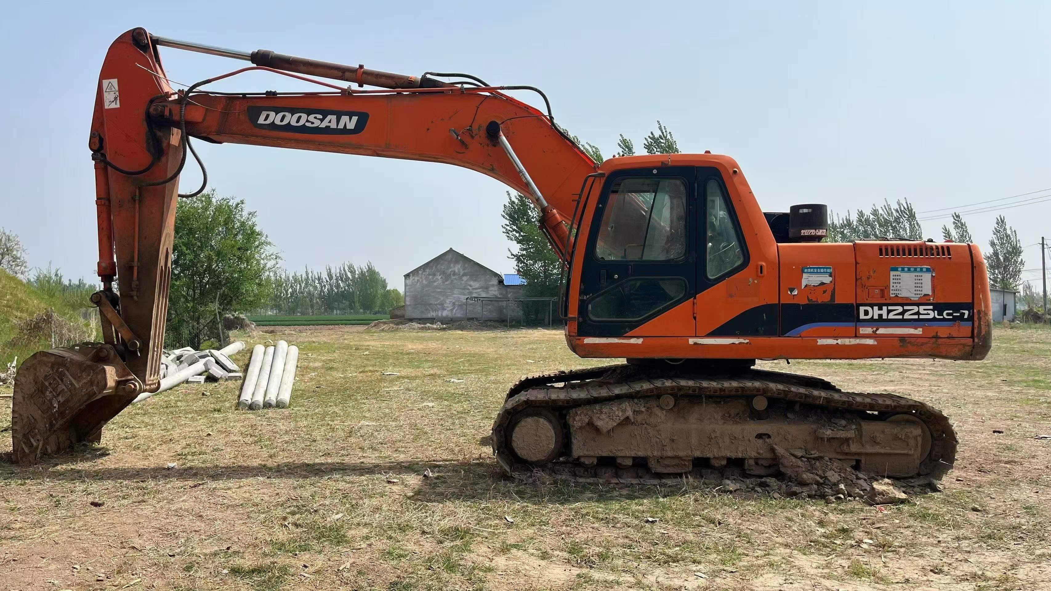 Comprar Doosan DH215-7 Usado Escavadeira