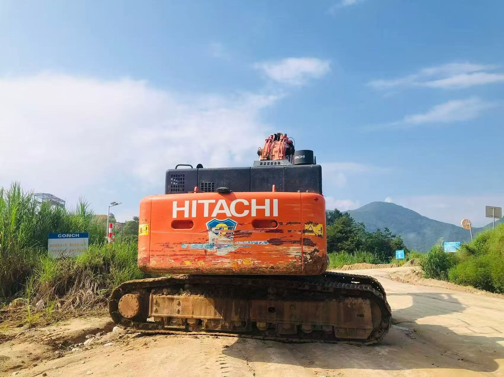 Купить Подержанный Экскаватор Hitachi ZX490LCH-5A / 9