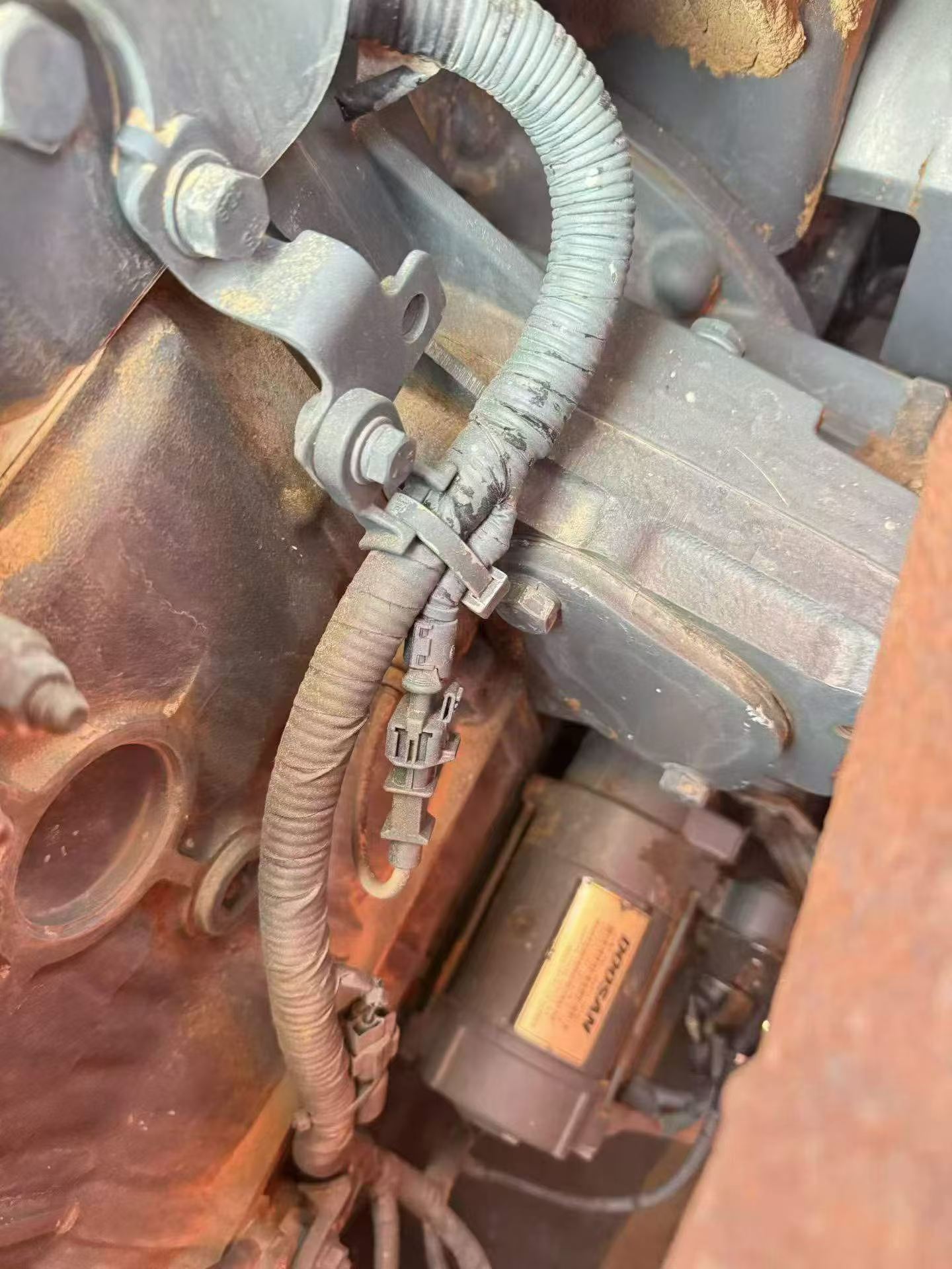 Купить Подержанный Экскаватор Doosan DH220-3 / 5 Купить Подержанный Экскаватор Doosan DH220-3 / 5