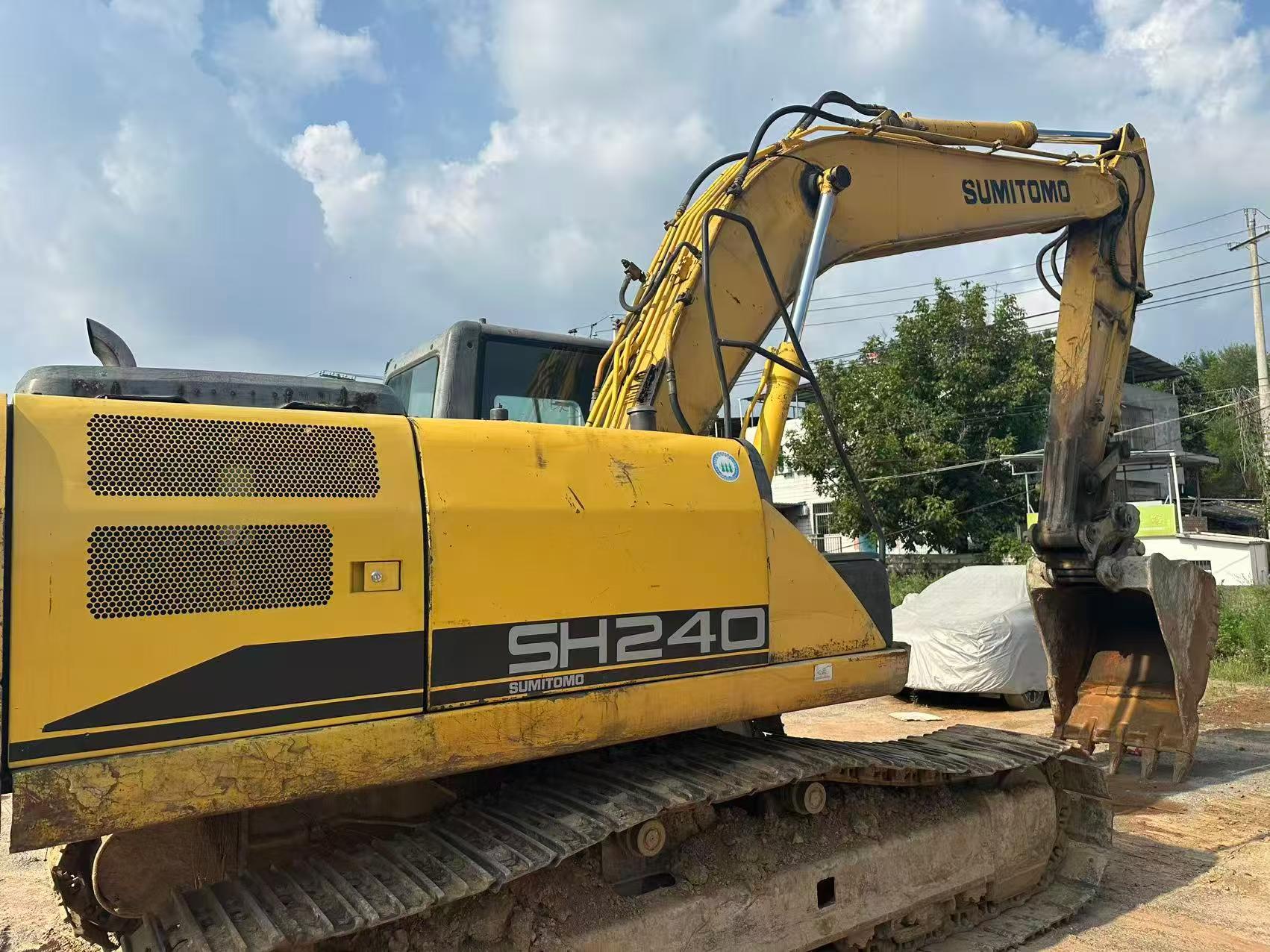 Buy Sumitomo SH210-5 Used Excavator / 6