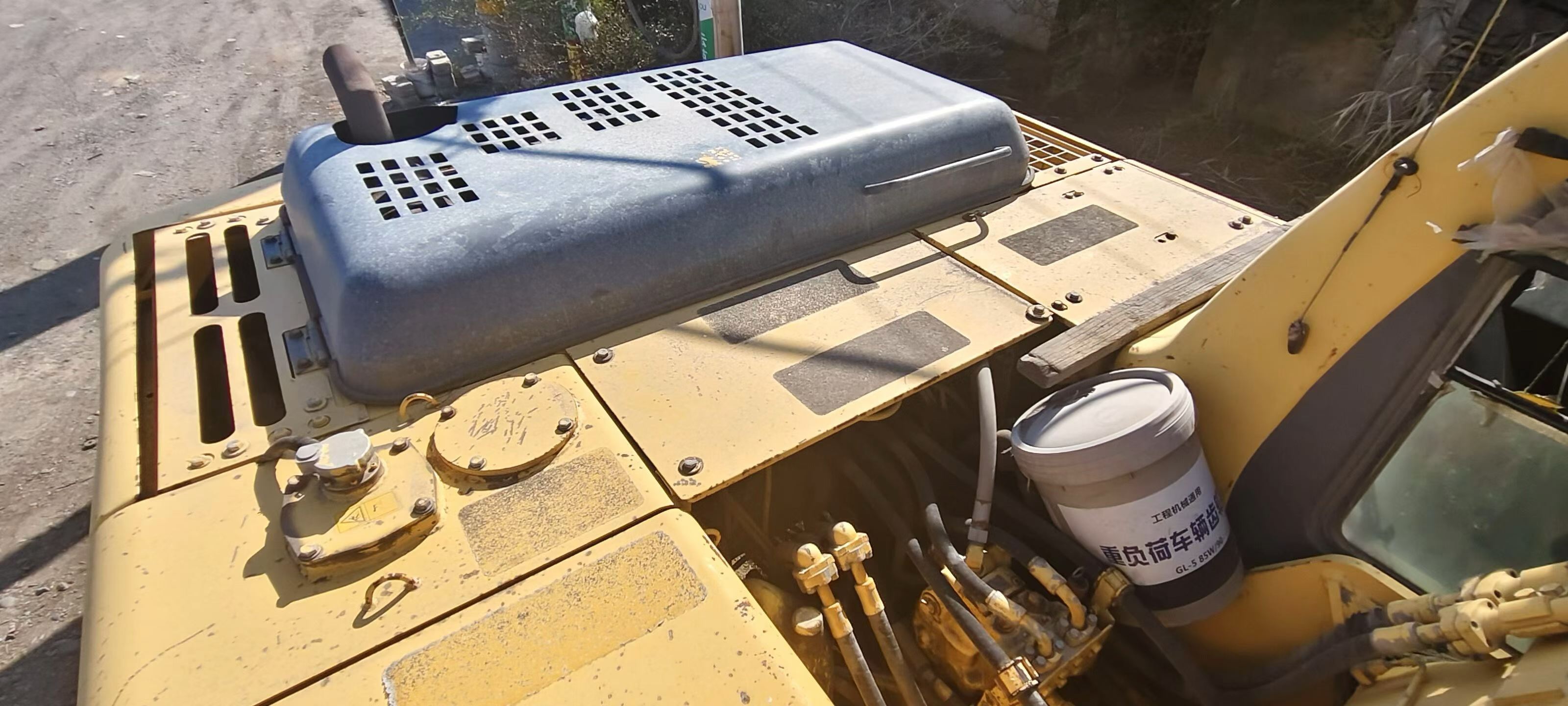 Buy Komatsu PC200-1 Used Excavator