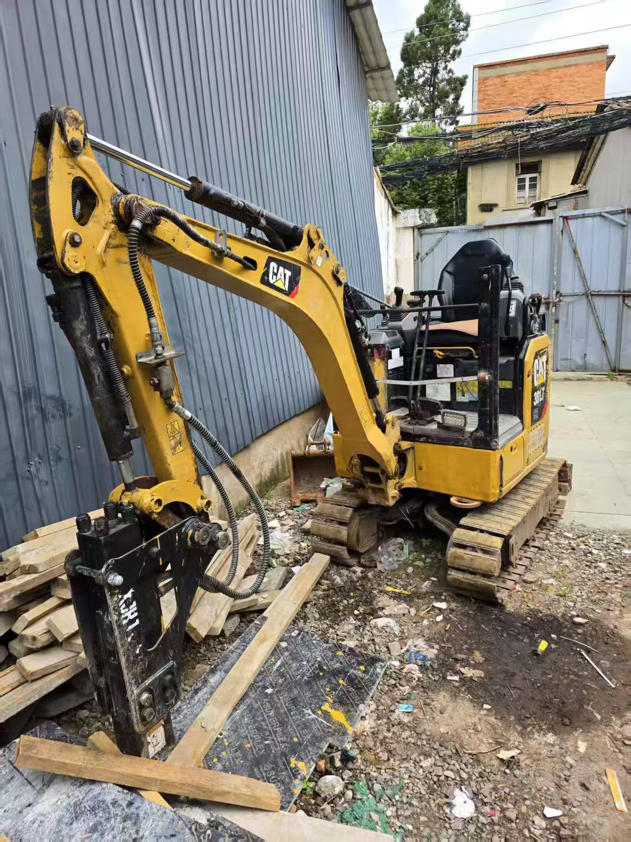 Comprar Caterpillar 301.4C Usado Excavadora
