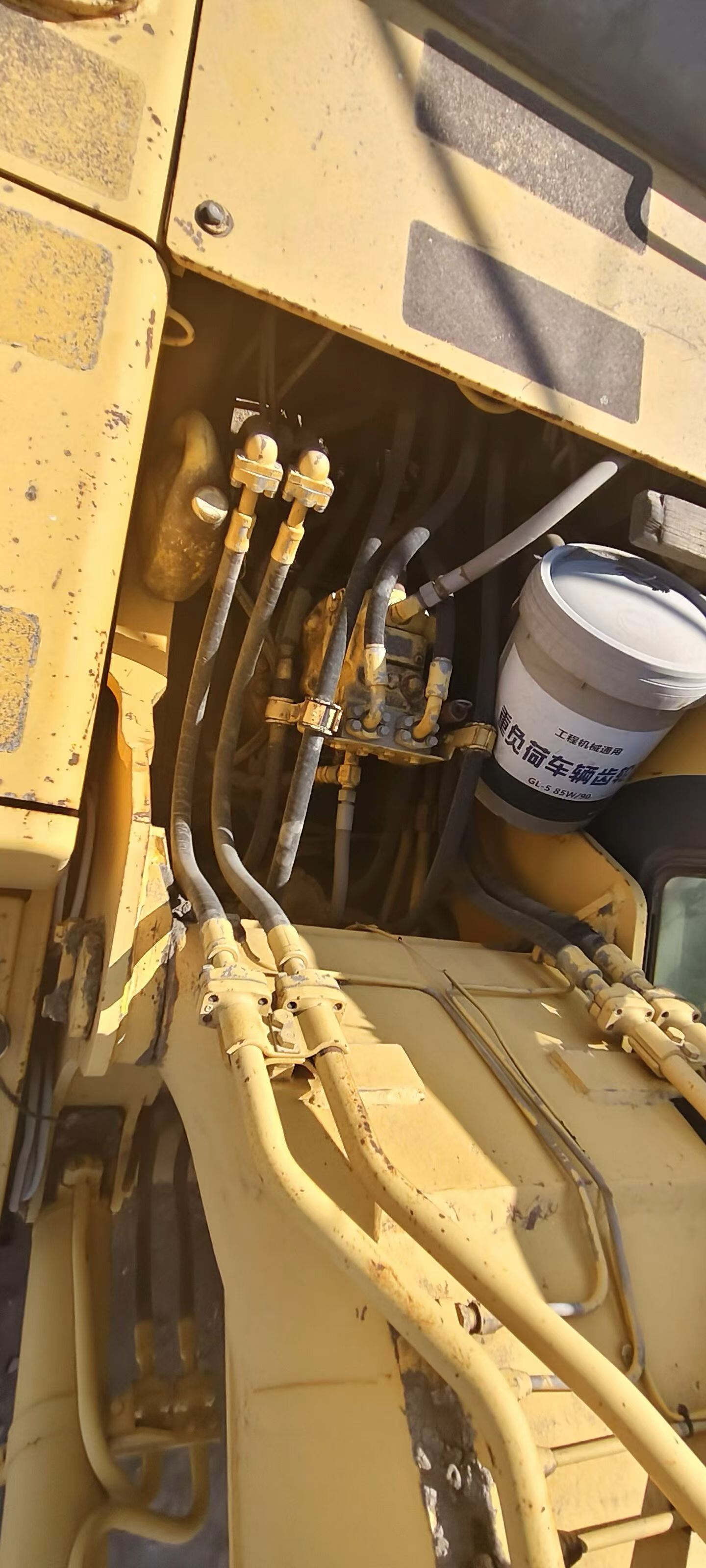 Buy Komatsu PC200-1 Used Excavator / 3