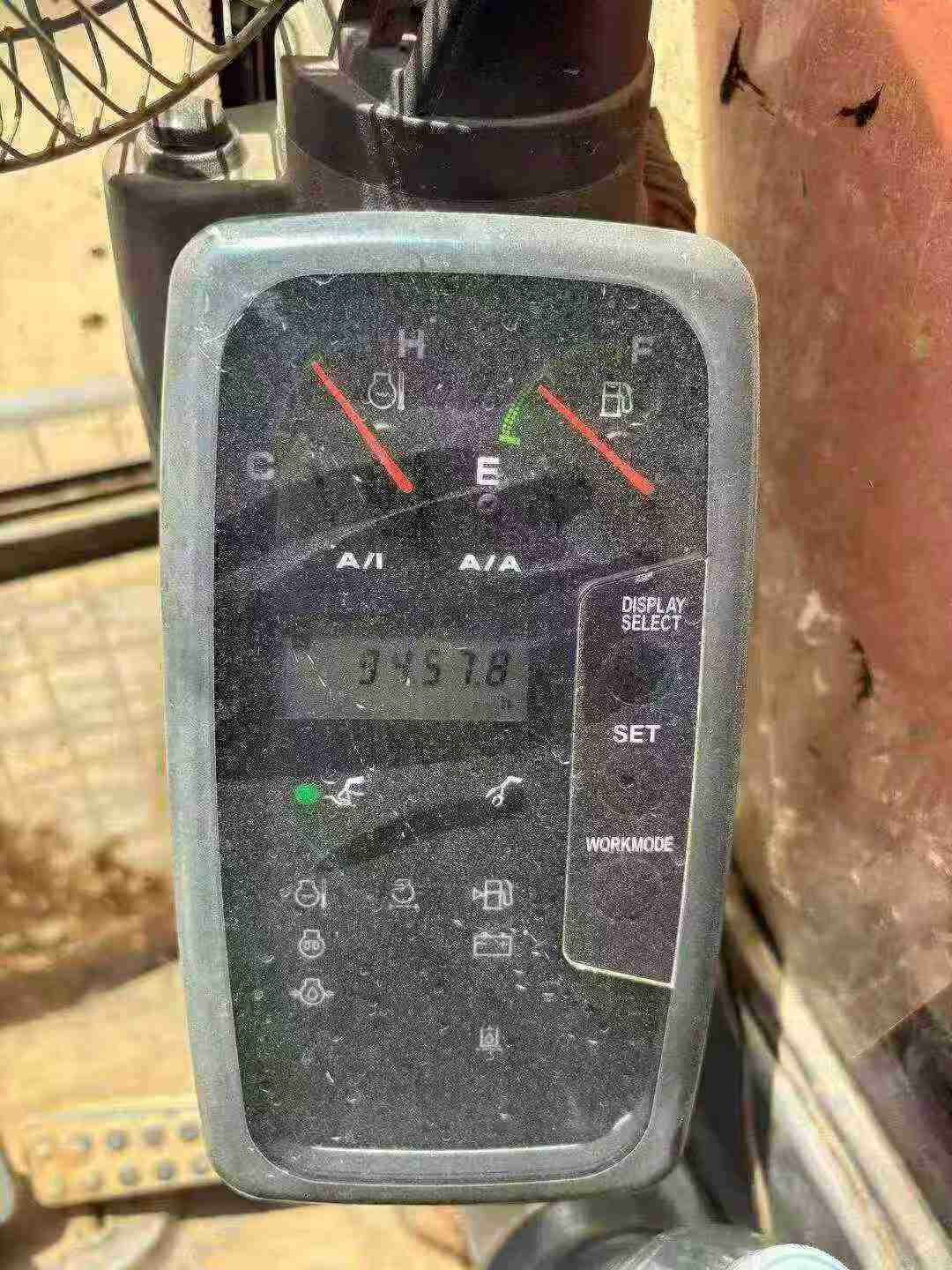 Compre Excavadora Hitachi EX120 Usada / 9