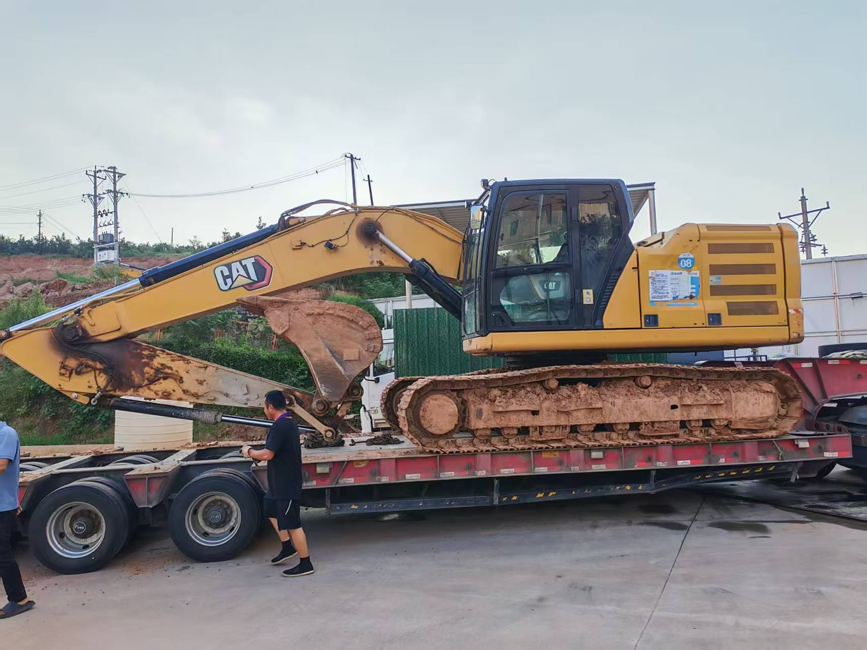 شراء Caterpillar 323 مستعمل حفارة