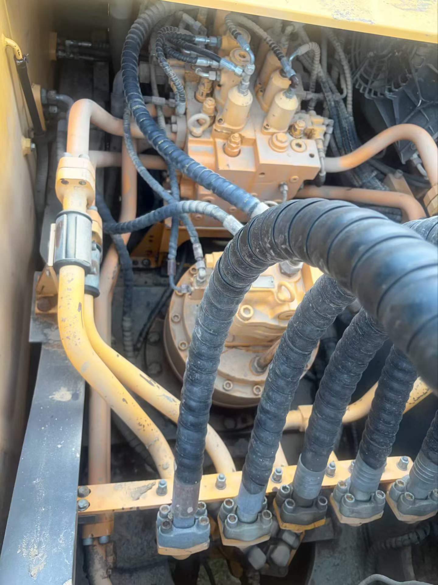 Buy Sany SY385C Used Excavator / 6