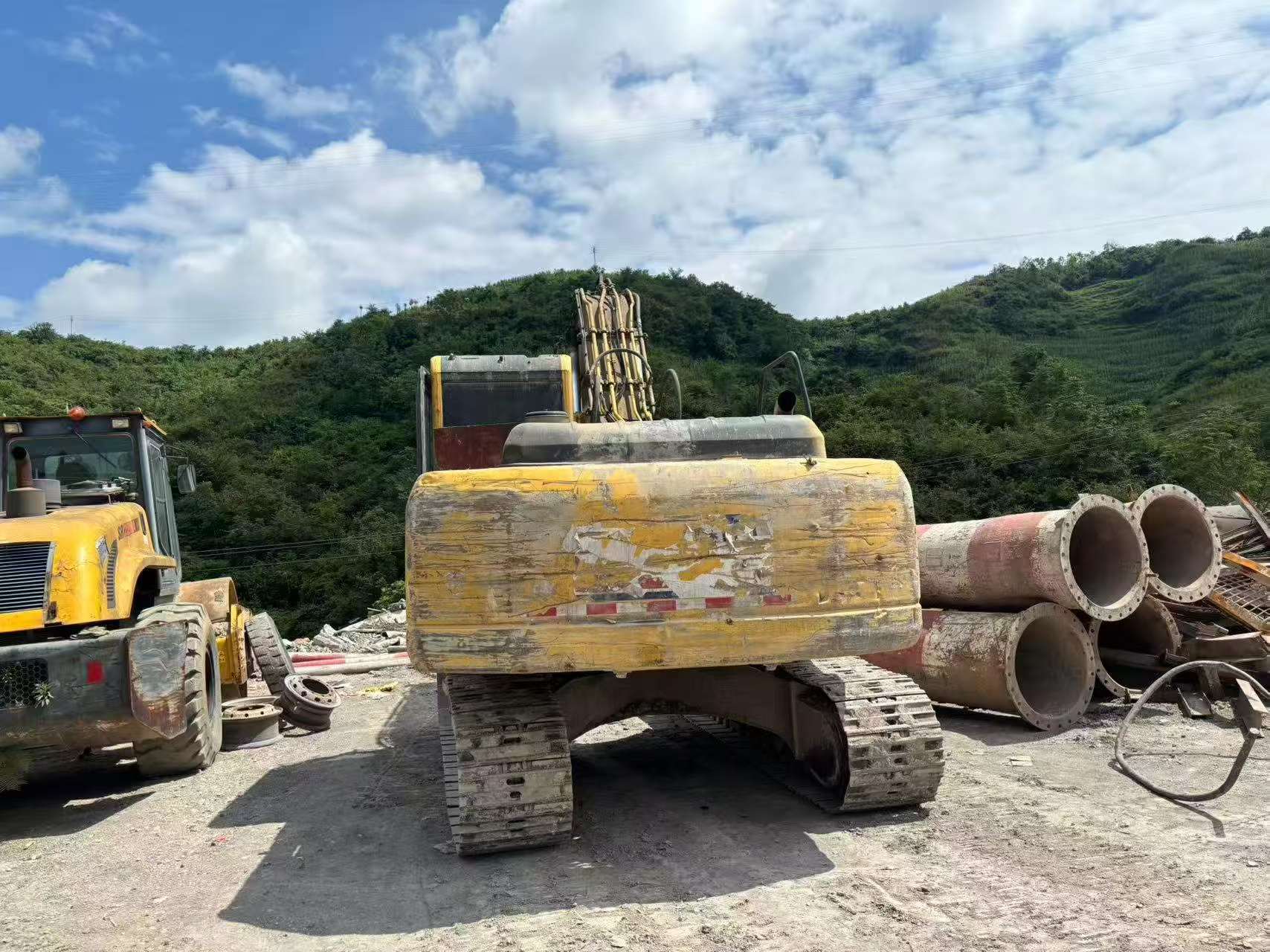 Buy Komatsu PC200-1 Used Excavator / 2