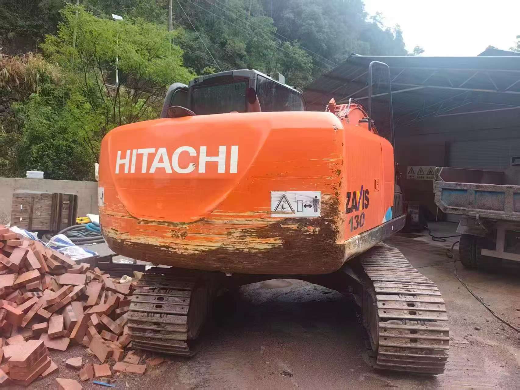 Buy Hitachi EX130 Used Excavator / 3 Buy Hitachi EX130 Used Excavator / 3