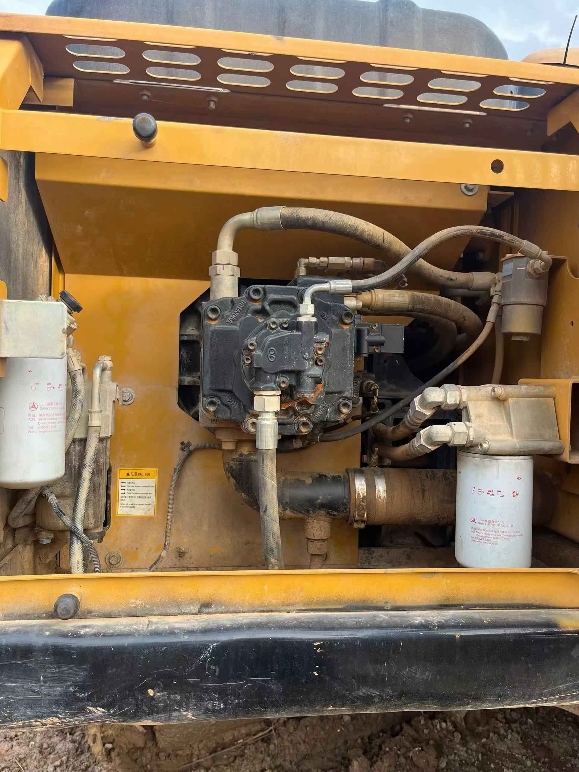 Buy Sany SY205C Used Excavator / 8 Buy Sany SY205C Used Excavator / 8