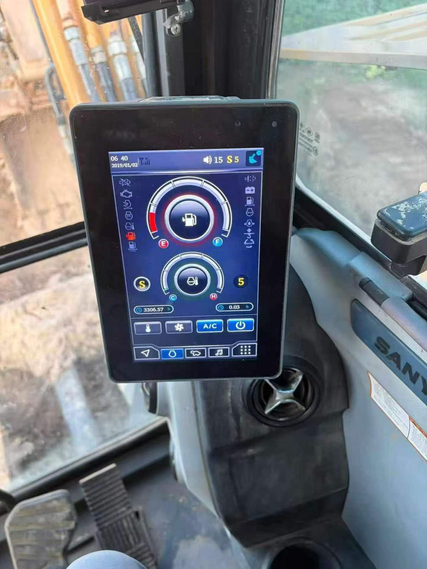 Buy Sany SY60 Used Excavator / 5