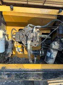 Buy Sany SY225C Used Excavator / 3 Buy Sany SY225C Used Excavator / 3
