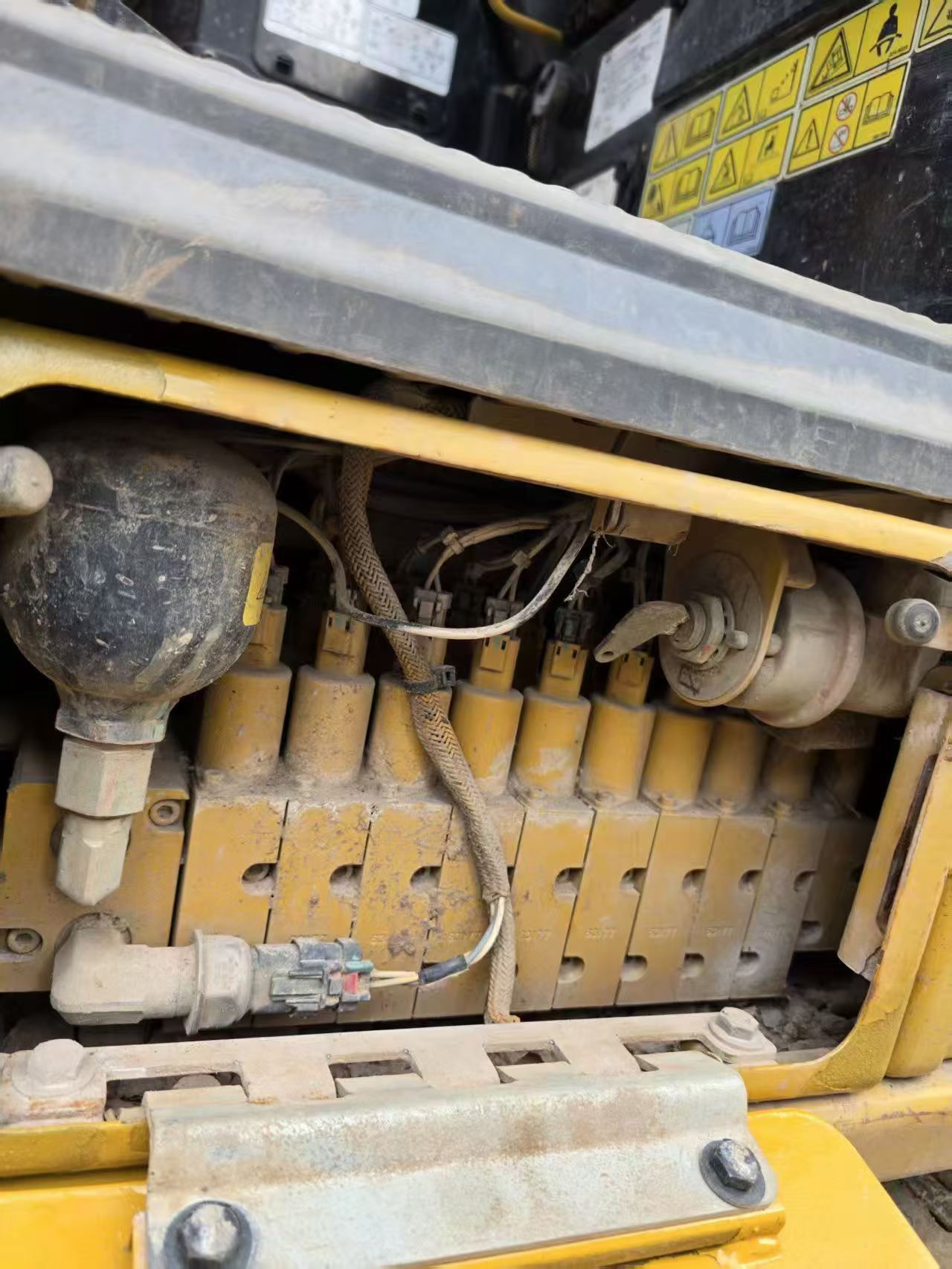 Compre Excavadora Caterpillar 301.4C Usada / 3