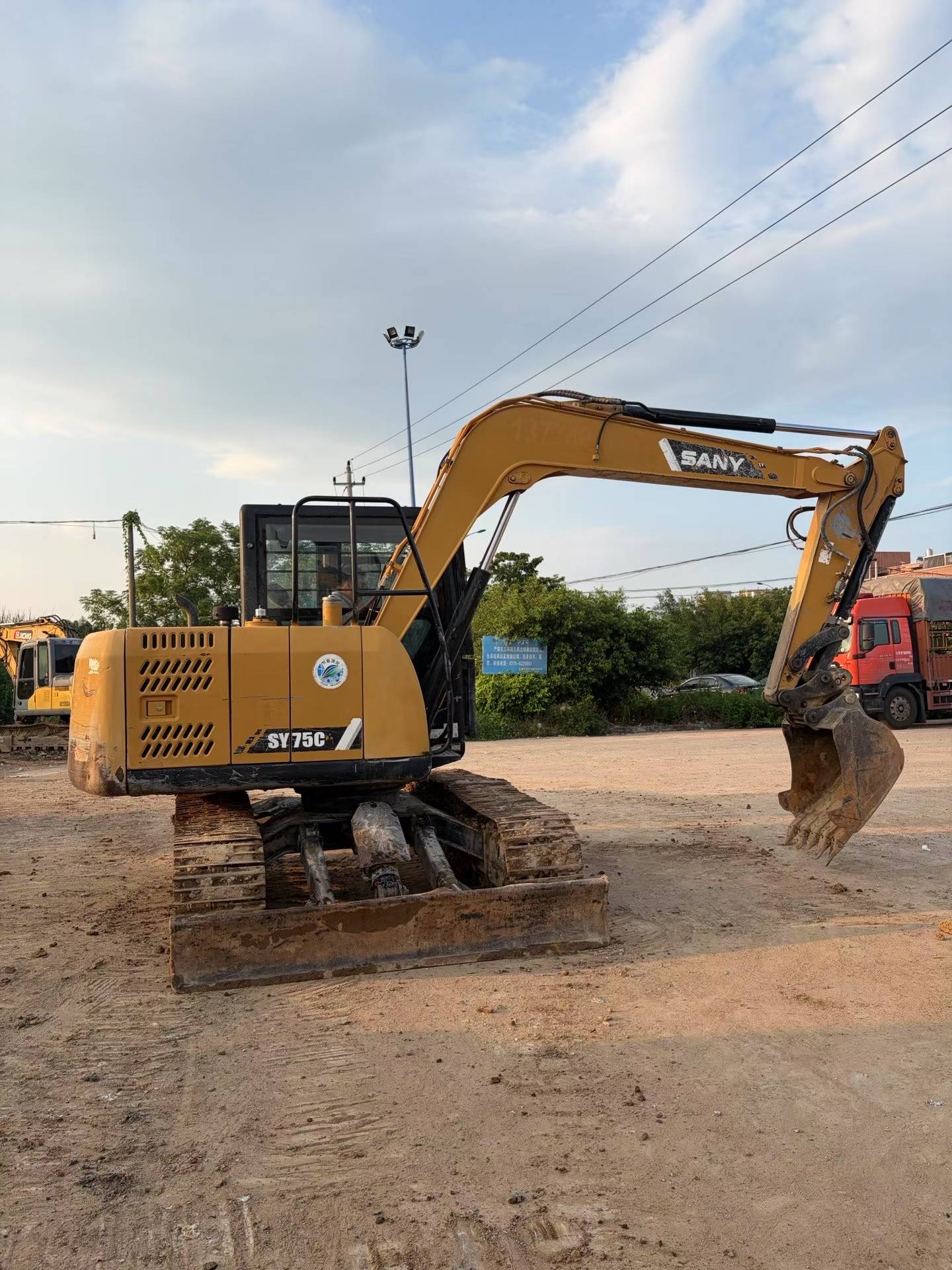 Acheter Sany SY75 D'occasion Pelle
