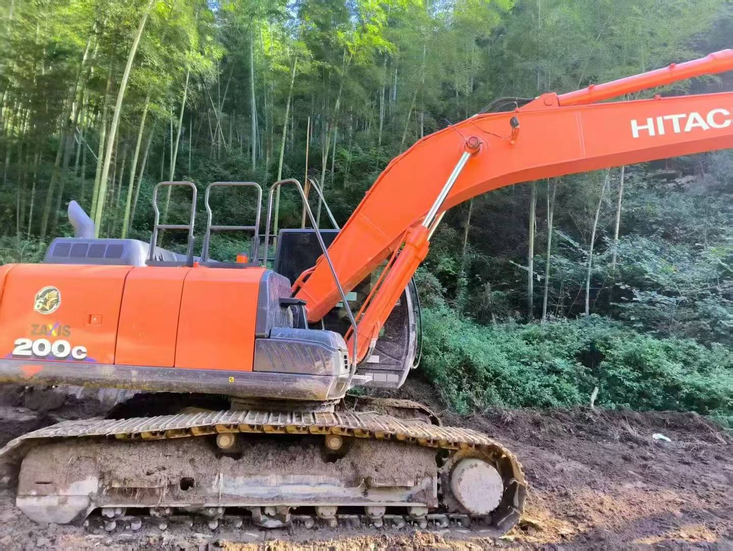 Buy Hitachi ZX200-6 Used Excavator / 4