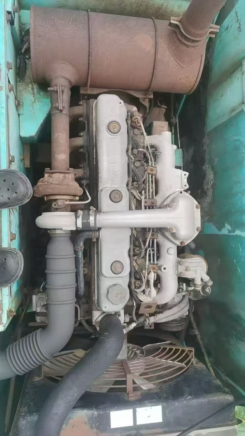 شراء حفارة Kobelco SK200-5.5 مستعملة / 8