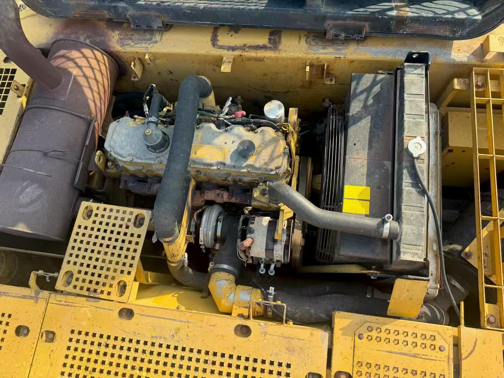 شراء حفارة Caterpillar 325CL مستعملة / 7