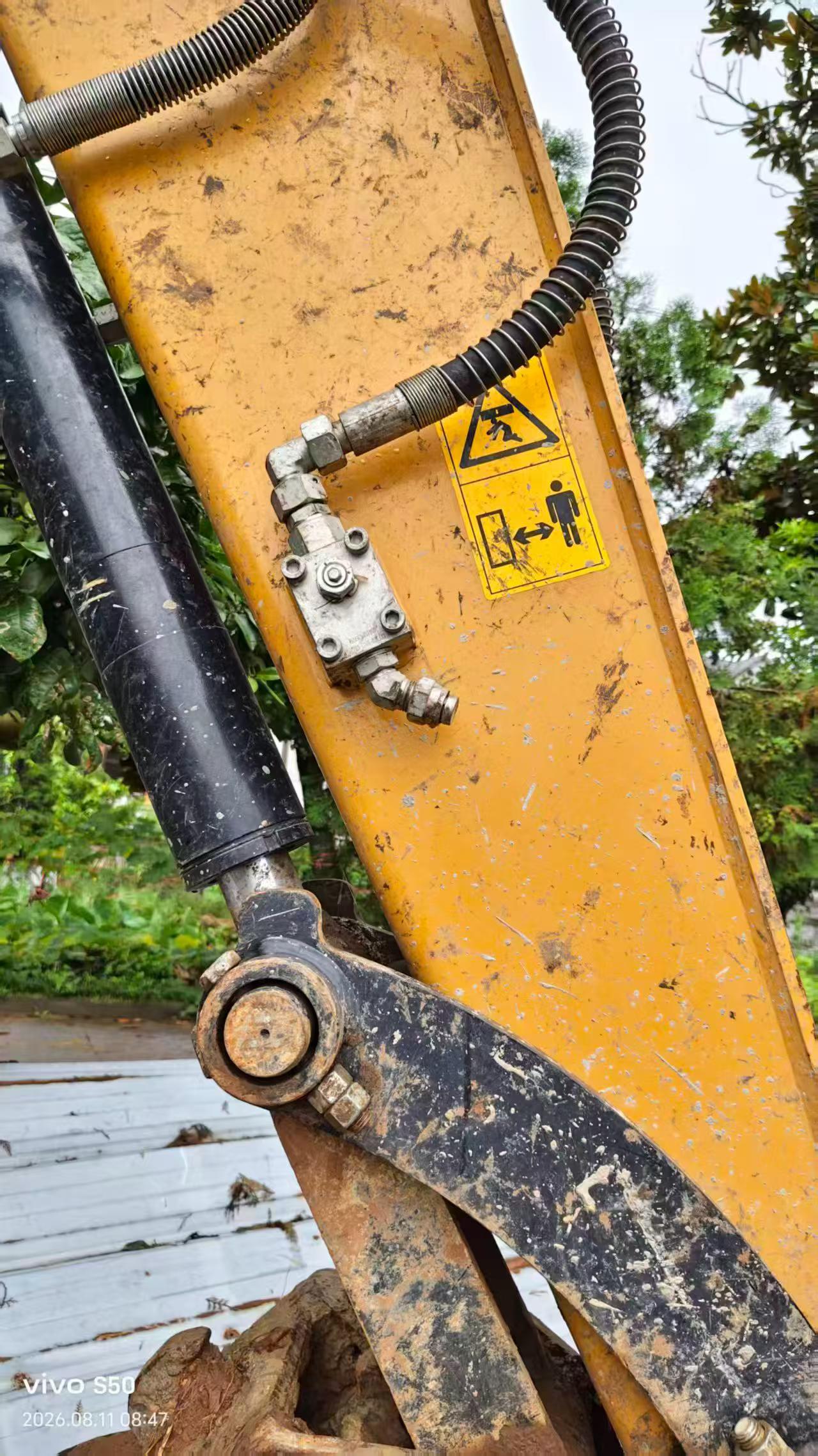 Buy Sany SY70C Used Excavator / 5