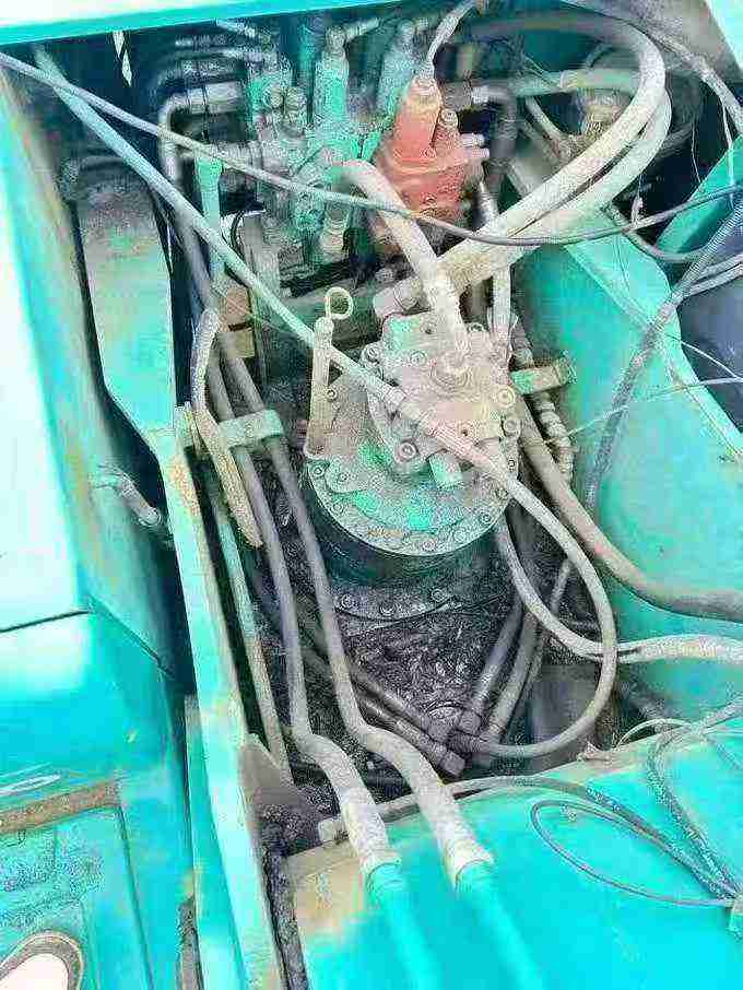 Compre Excavadora Kobelco SK250-6E Usada / 2