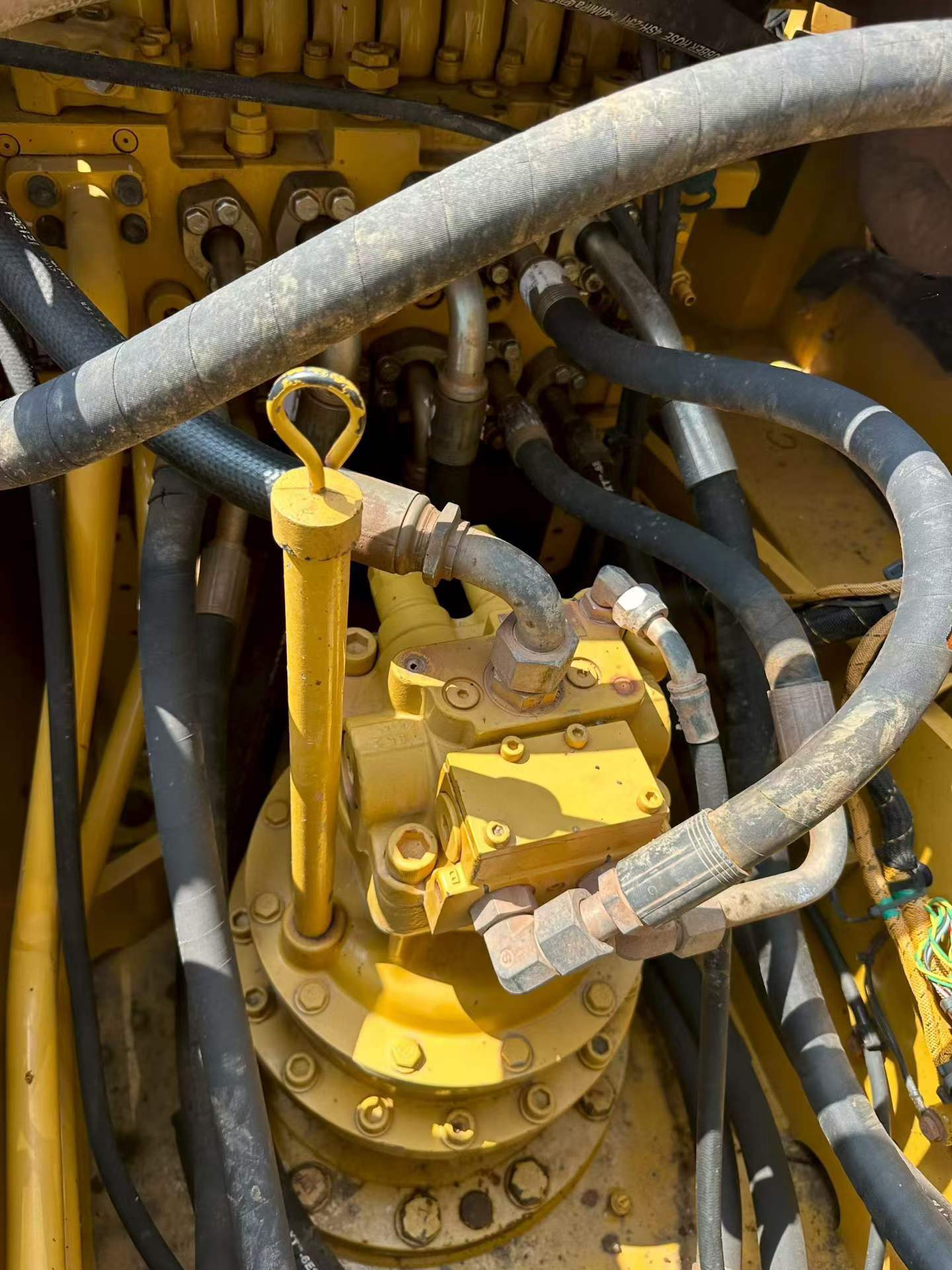 Compre Excavadora Caterpillar 320GC Usada / 5