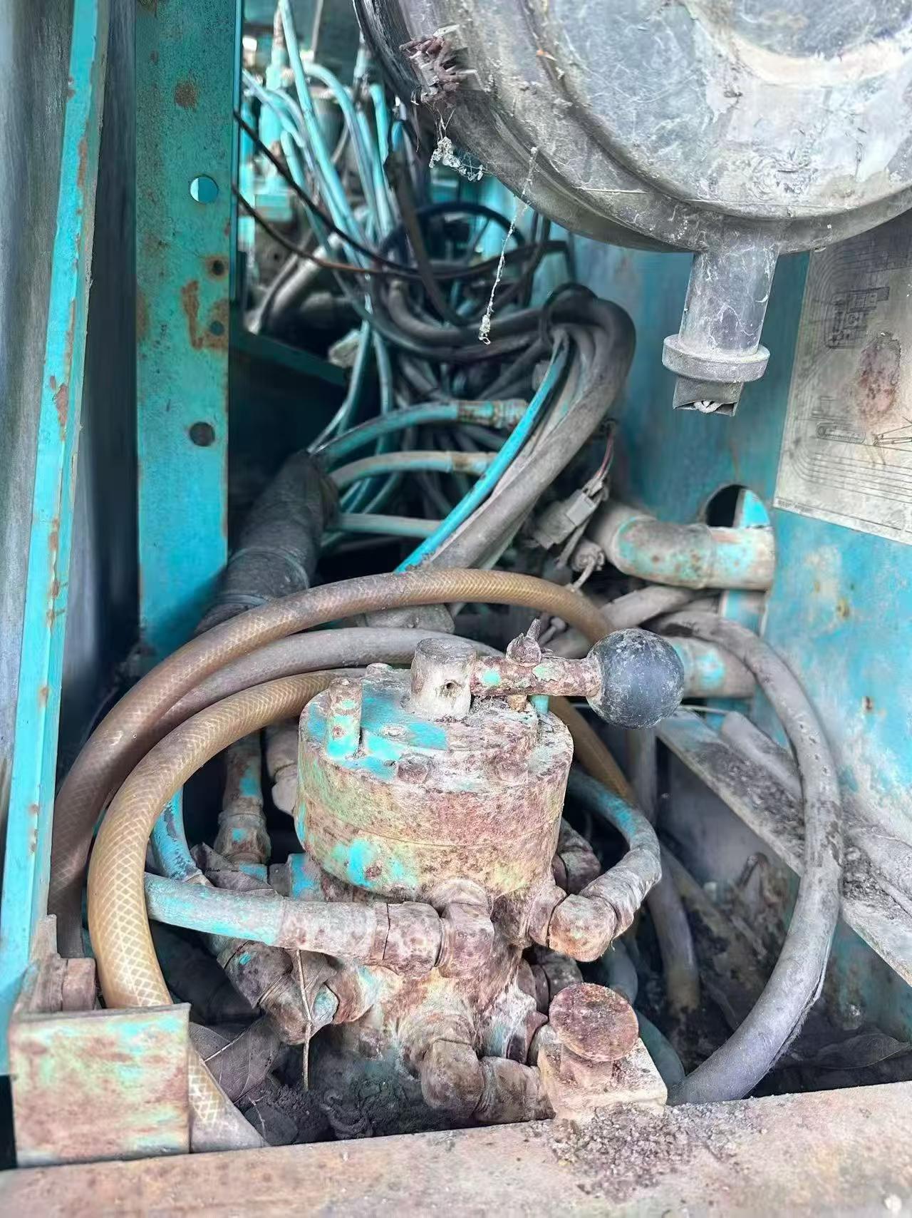 شراء حفارة Kobelco SK200-5.5 مستعملة / 6
