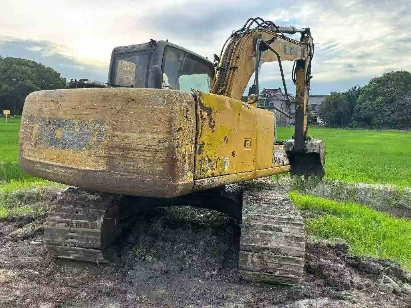 Buy XCMG XE150 Used Excavator / 3