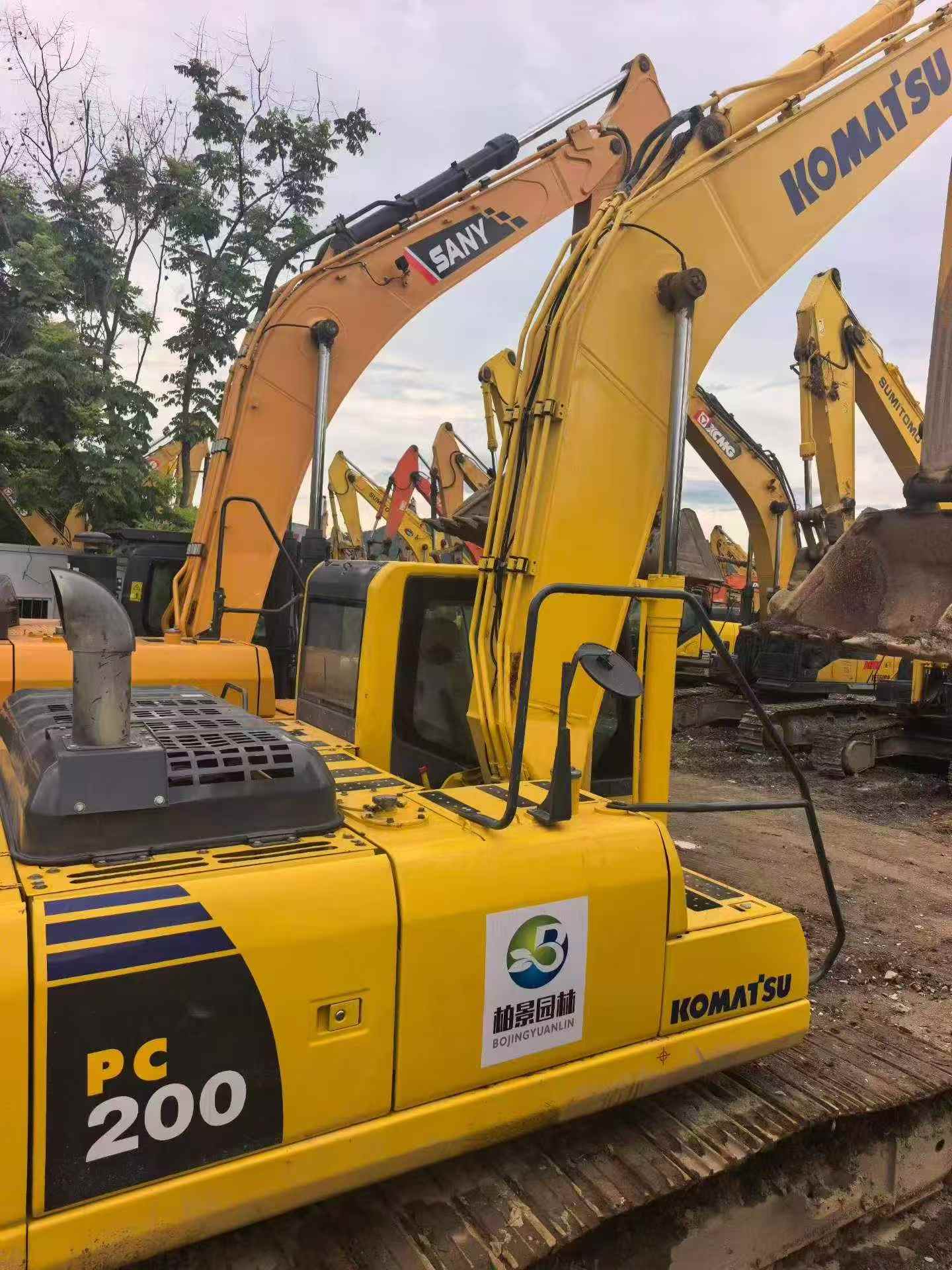 Buy Komatsu PC200-8 Used Excavator / 9 Buy Komatsu PC200-8 Used Excavator / 9