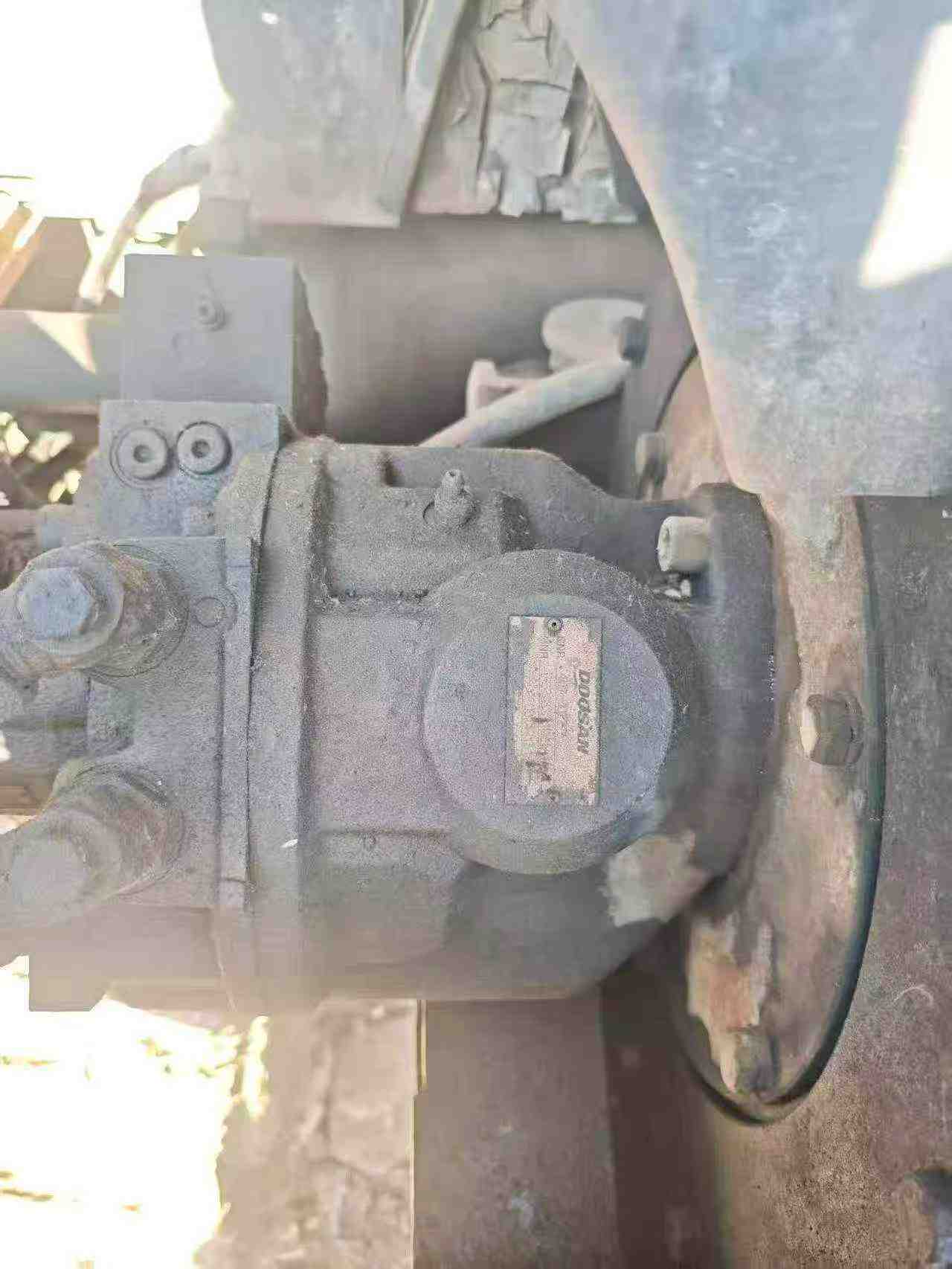 Compre Escavadeira Doosan DH60-7 Usada / 6 Compre Escavadeira Doosan DH60-7 Usada / 6