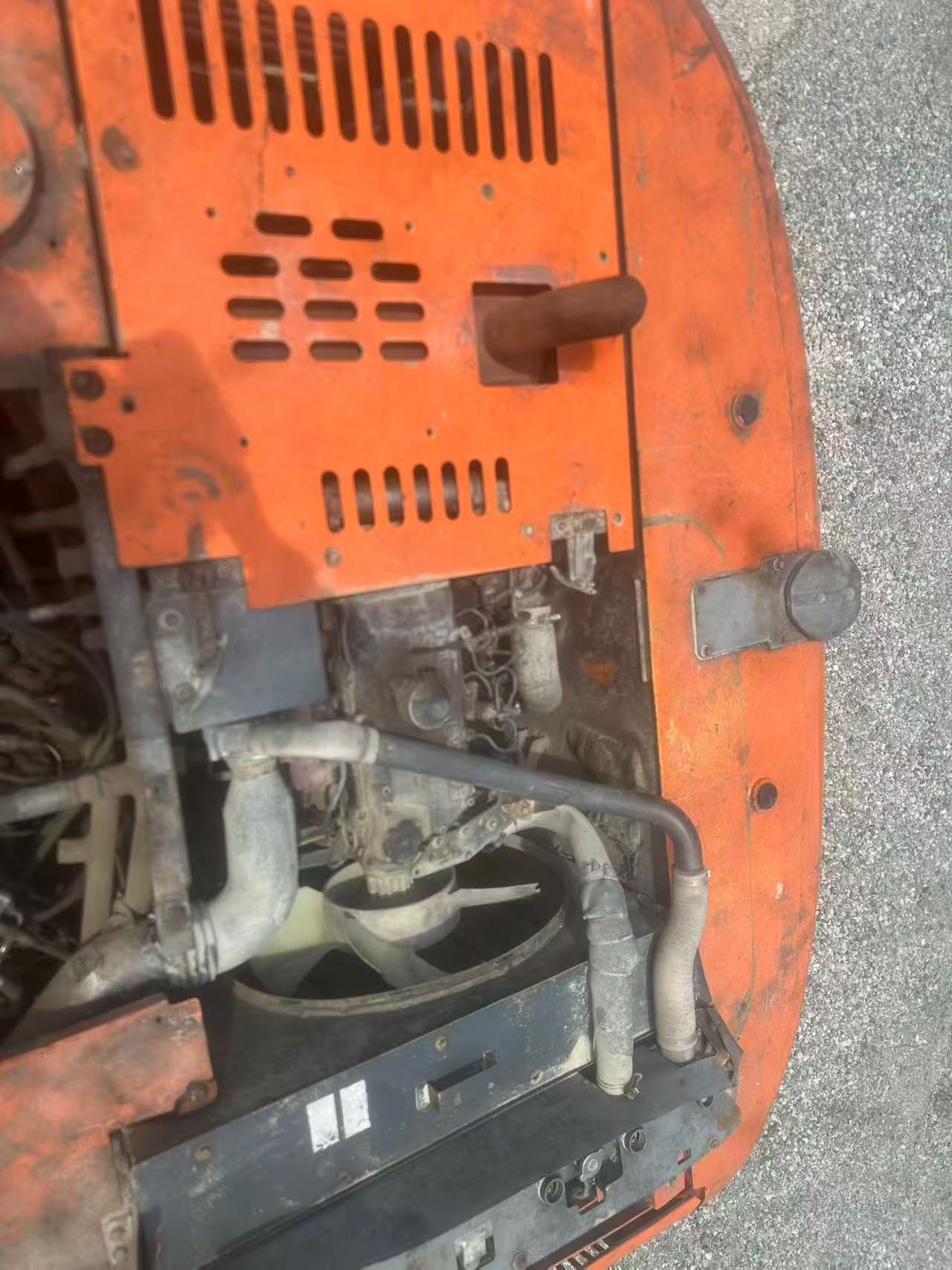 شراء حفارة Hitachi EX240-3 مستعملة / 5