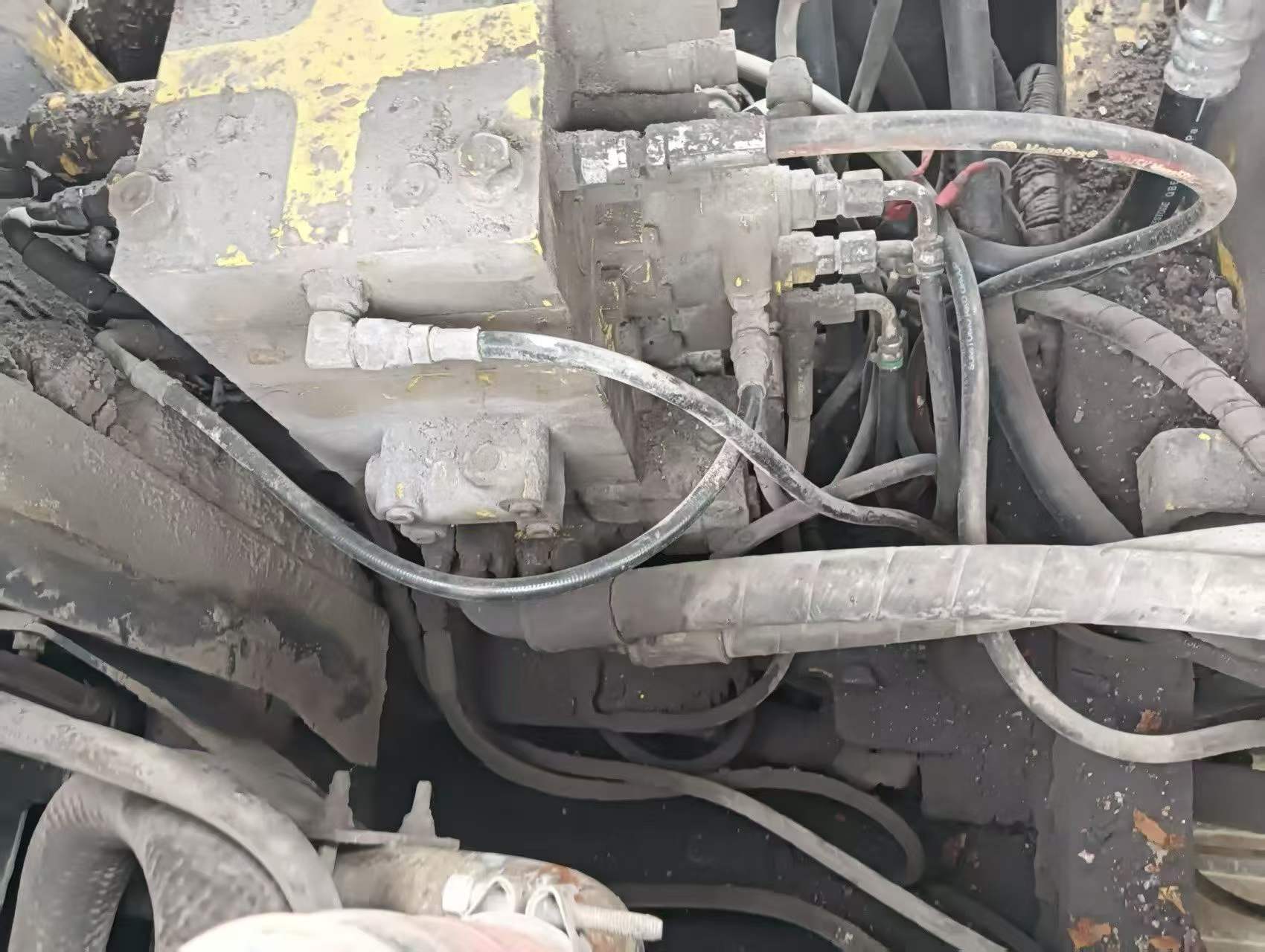 Buy Komatsu PC160-6 Used Excavator / 3