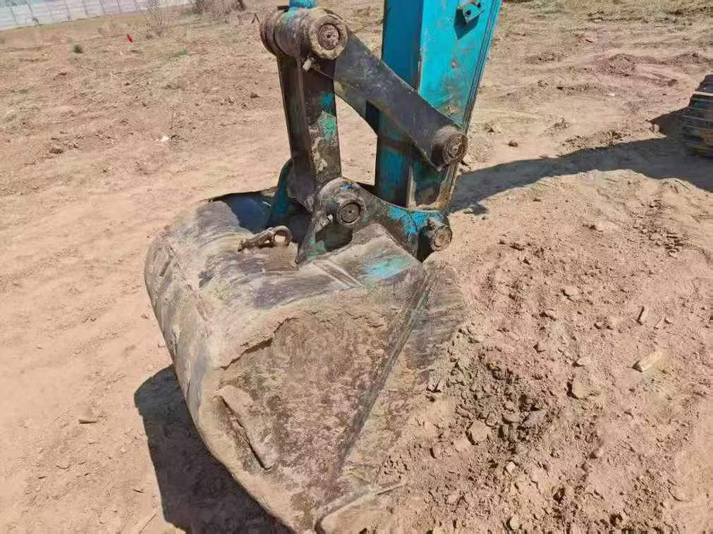 Compre Escavadeira Kobelco SK75 Usada / 2