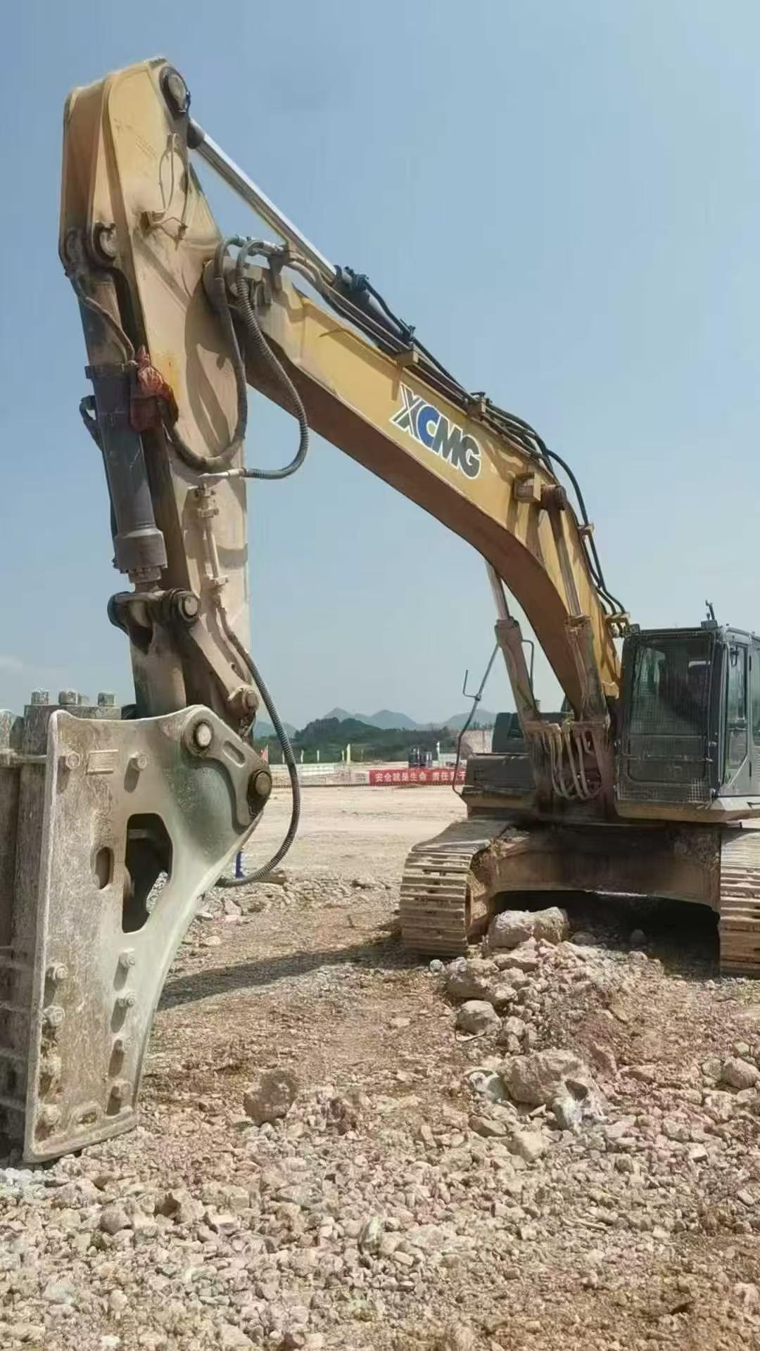 شراء حفارة XCMG XE490D مستعملة / 4