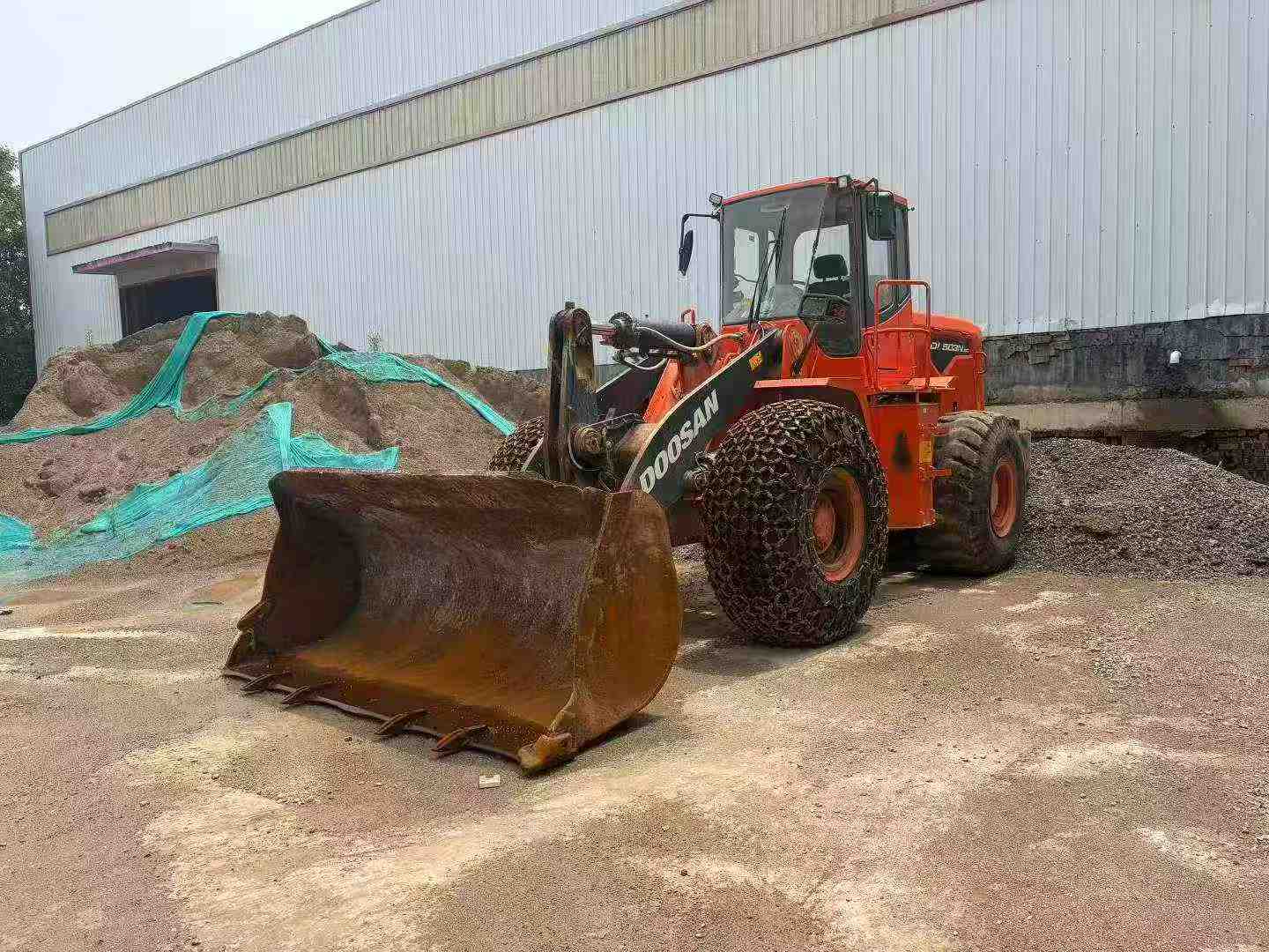 Compre Escavadeira Doosan DL503 Usada / 2